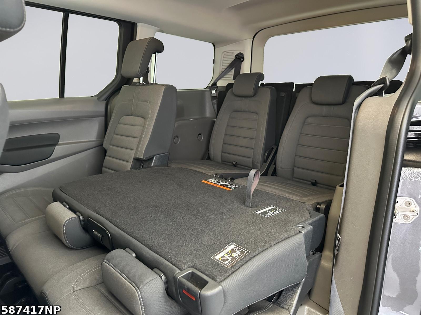 Fahrzeugabbildung Ford Grand Tourneo Connect AHK 7 Sitzer R.Kamera