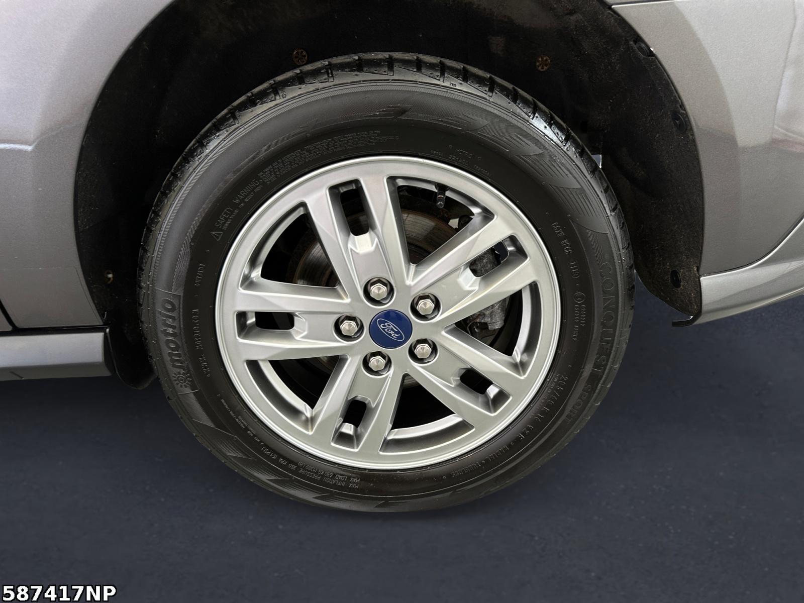 Fahrzeugabbildung Ford Grand Tourneo Connect AHK 7 Sitzer R.Kamera