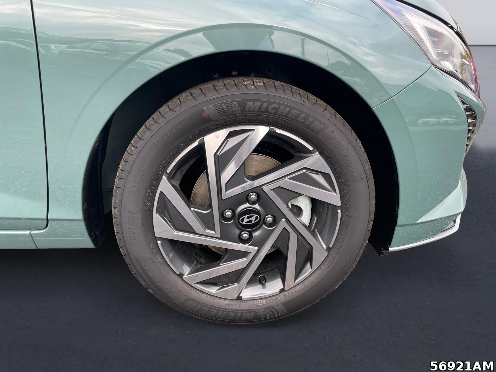 Fahrzeugabbildung Hyundai i20 TREND BOSE Lichtpaket Komfortpaket