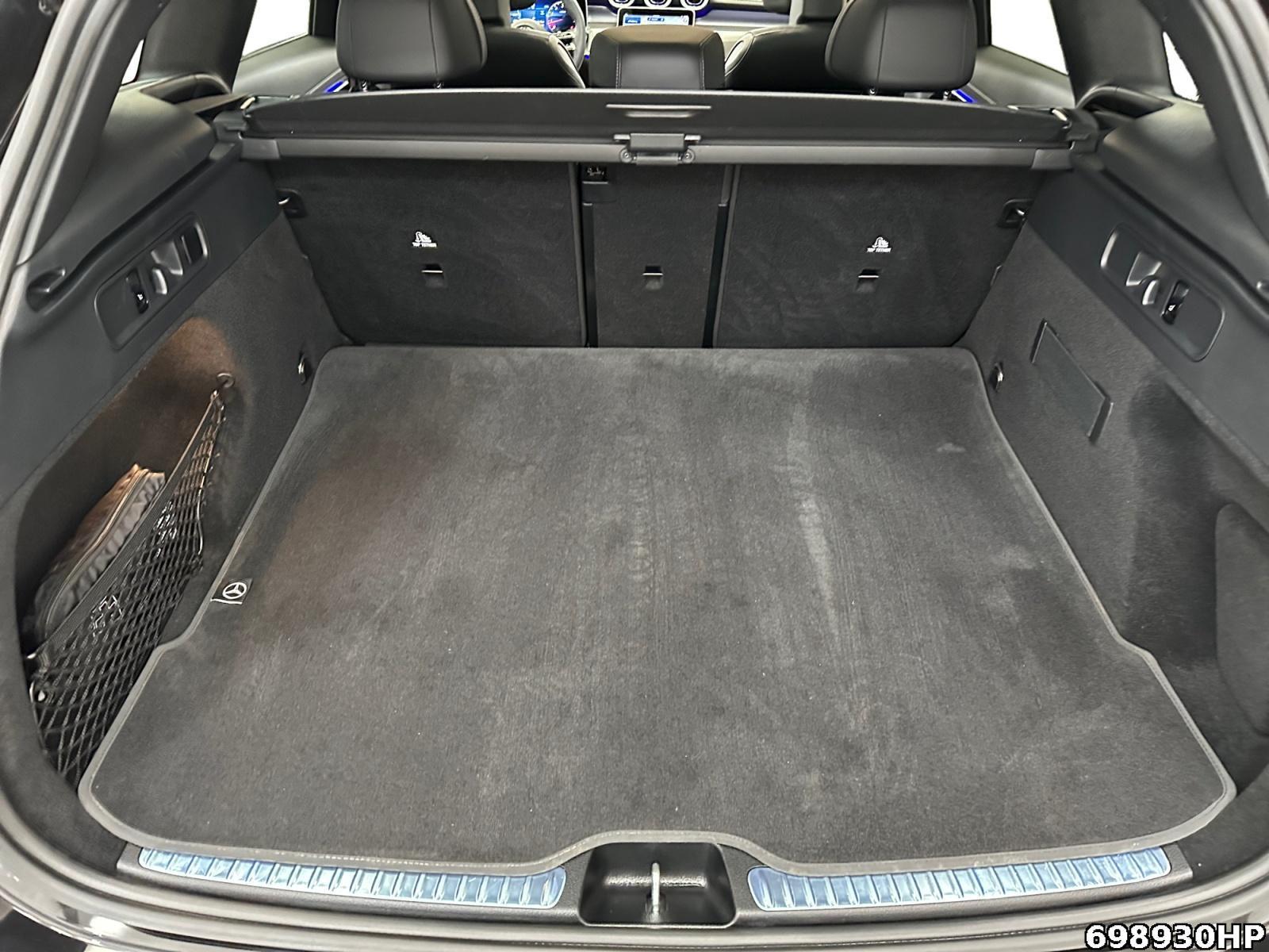 Fahrzeugabbildung Mercedes-Benz GLC 300 4M AMG Pano AHK Night 360° DIGITALLIGHT