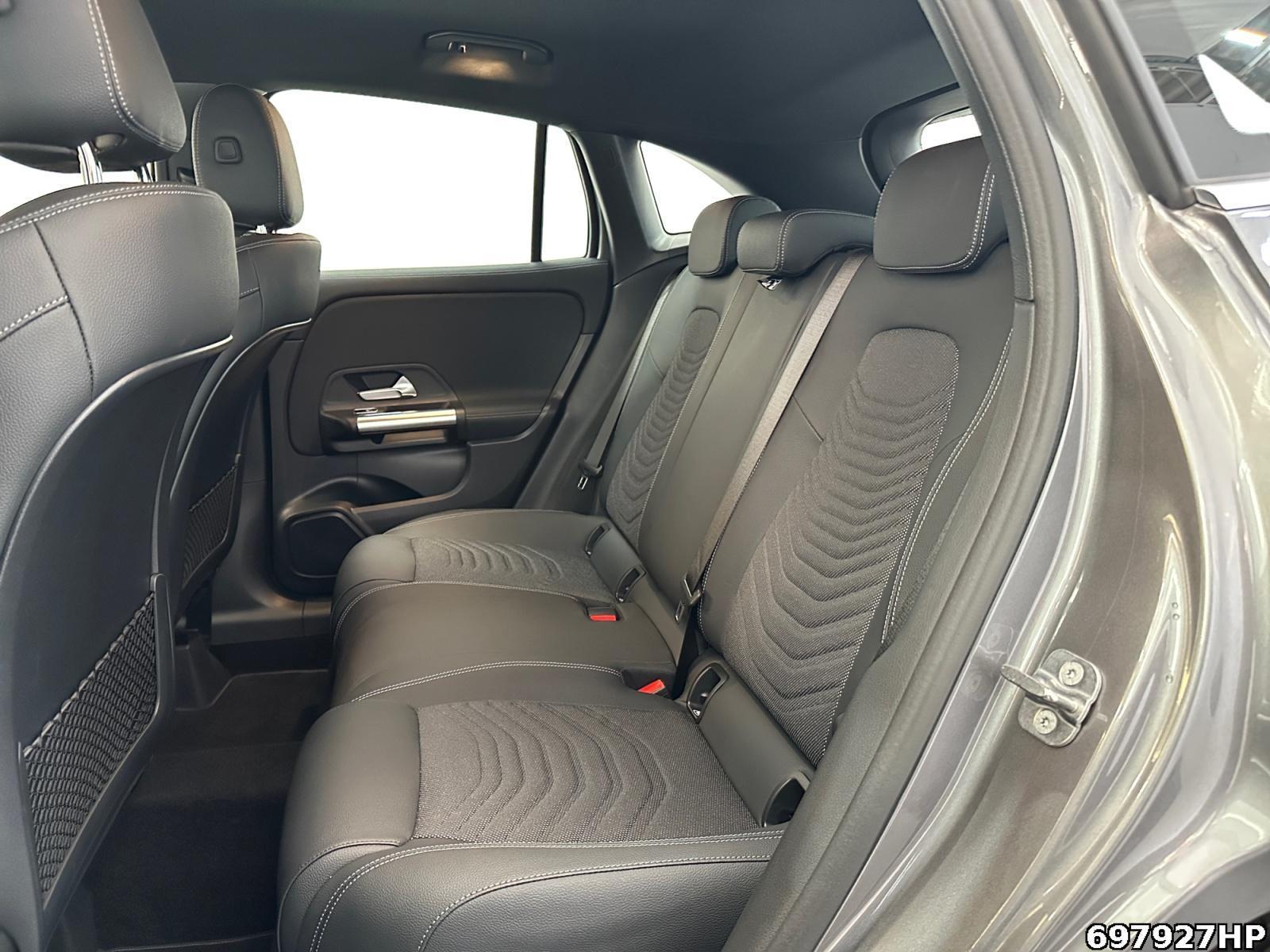 Fahrzeugabbildung Mercedes-Benz GLA 200 Progressive AHK DISTRONIC Kamera EASYP.