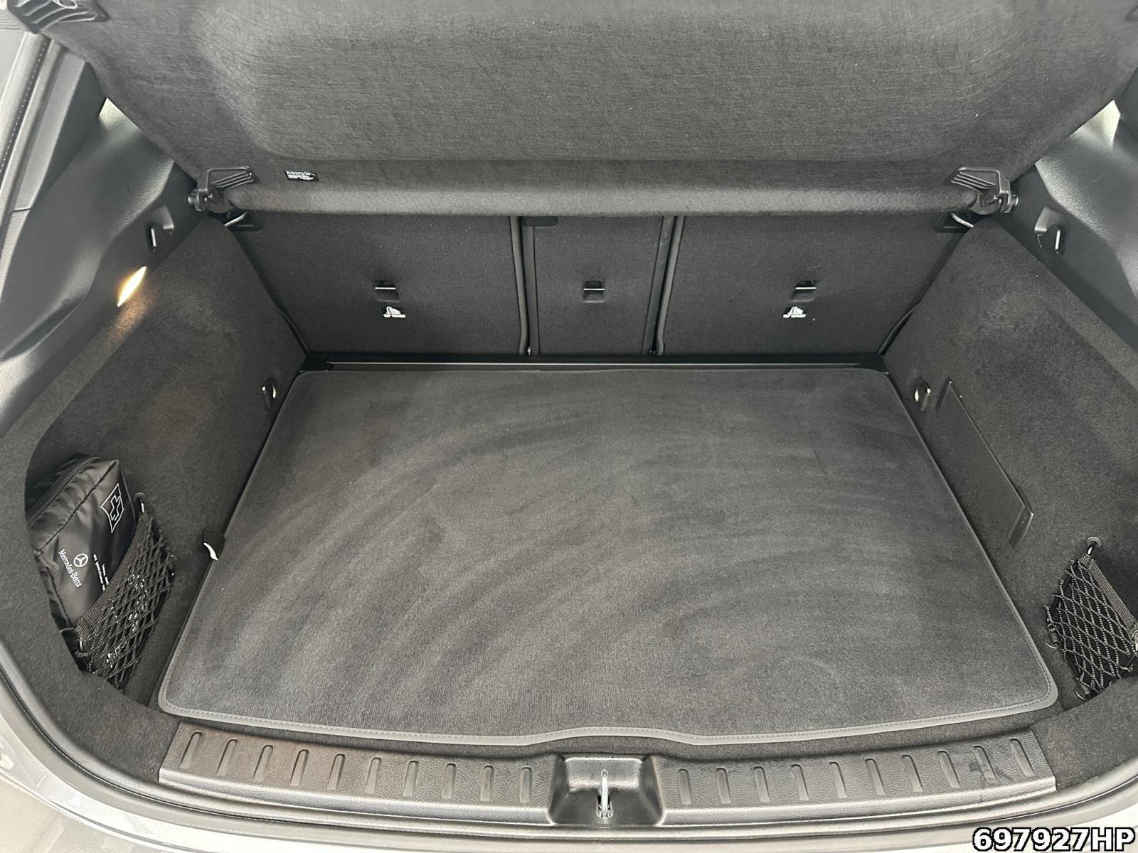 Fahrzeugabbildung Mercedes-Benz GLA 200 Progressive AHK DISTRONIC Kamera EASYP.