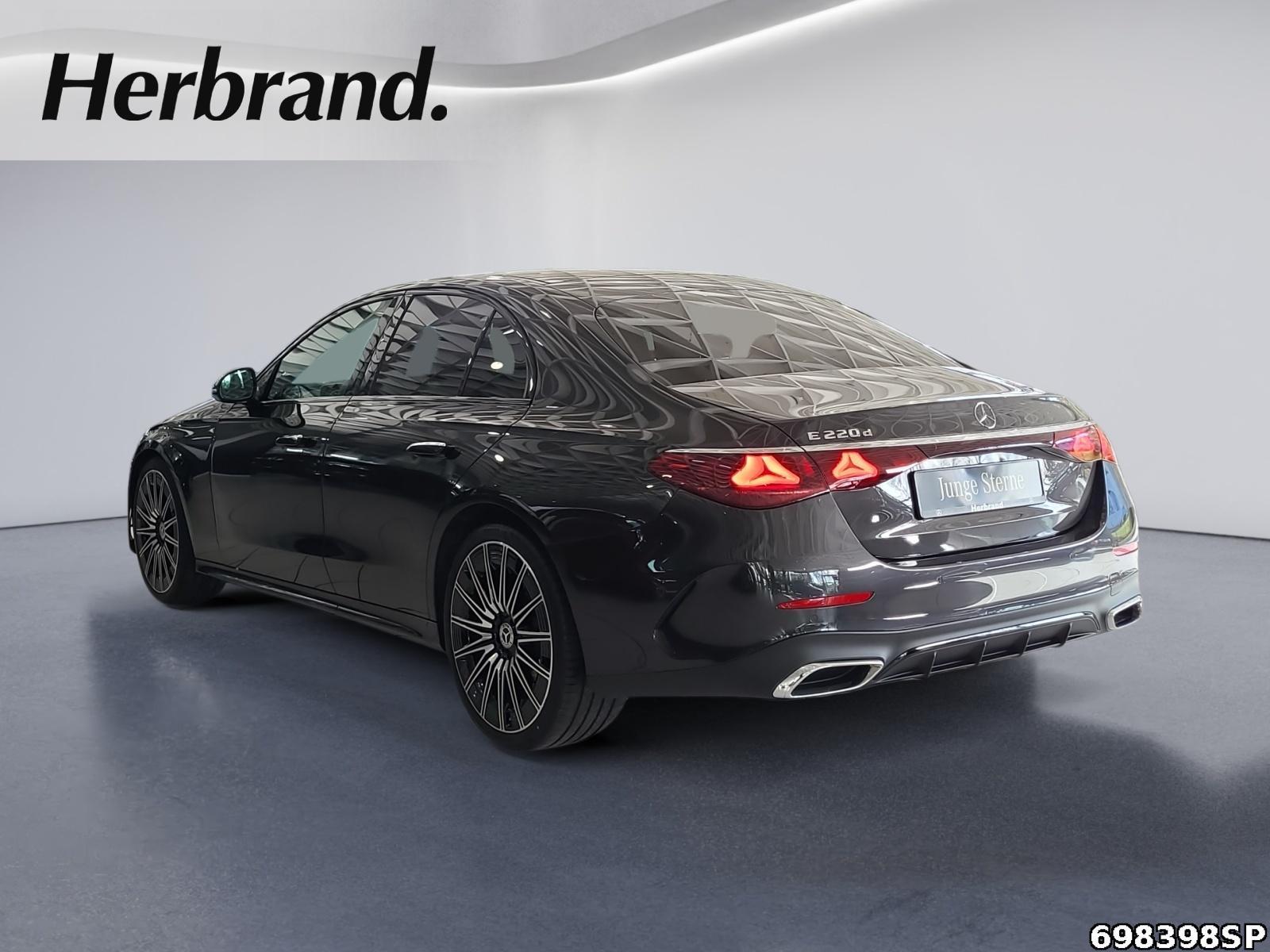 Fahrzeugabbildung Mercedes-Benz E 220 d AMG Pano Night Superscreen Distron. 21