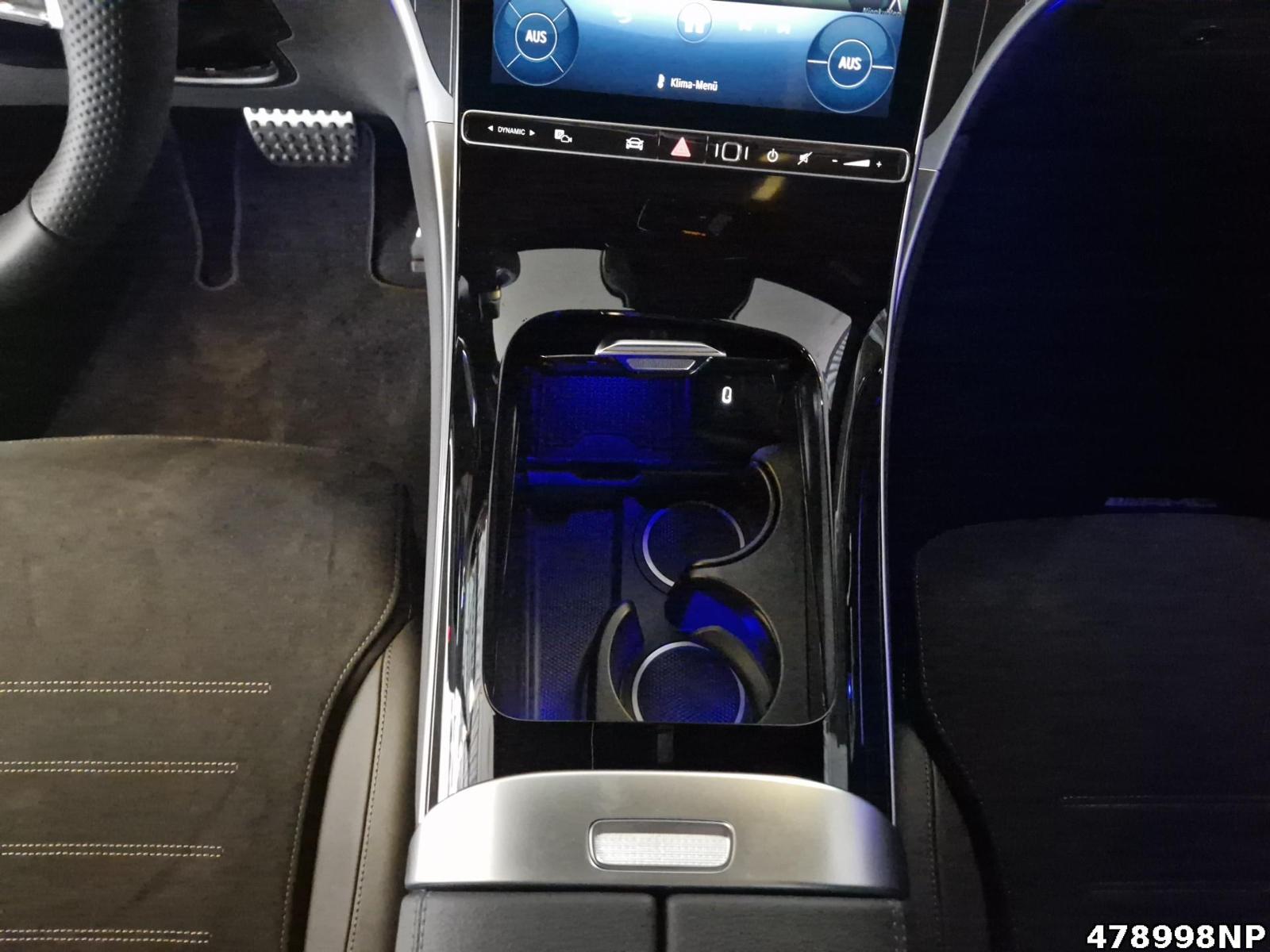 Fahrzeugabbildung Mercedes-Benz GLC 300 Coupé AMG+MEMORY+PANO+AHK+DIGITALLIGHT+