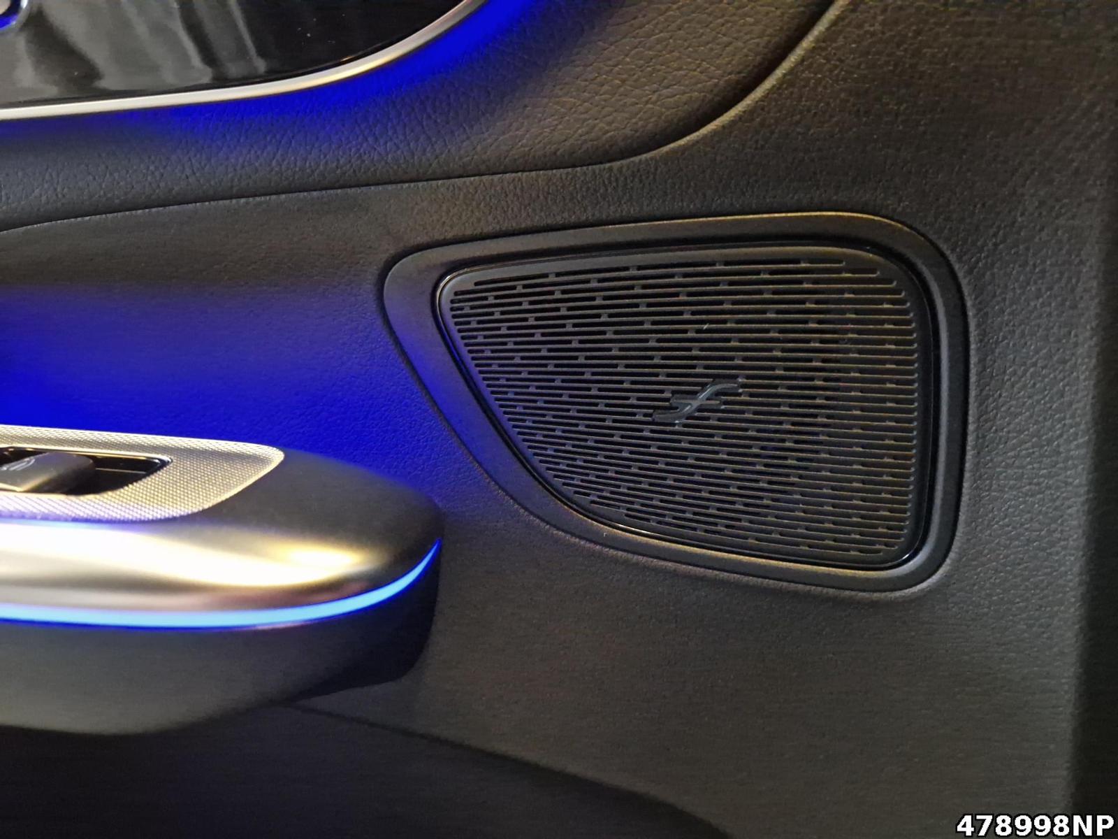 Fahrzeugabbildung Mercedes-Benz GLC 300 Coupé AMG+MEMORY+PANO+AHK+DIGITALLIGHT+