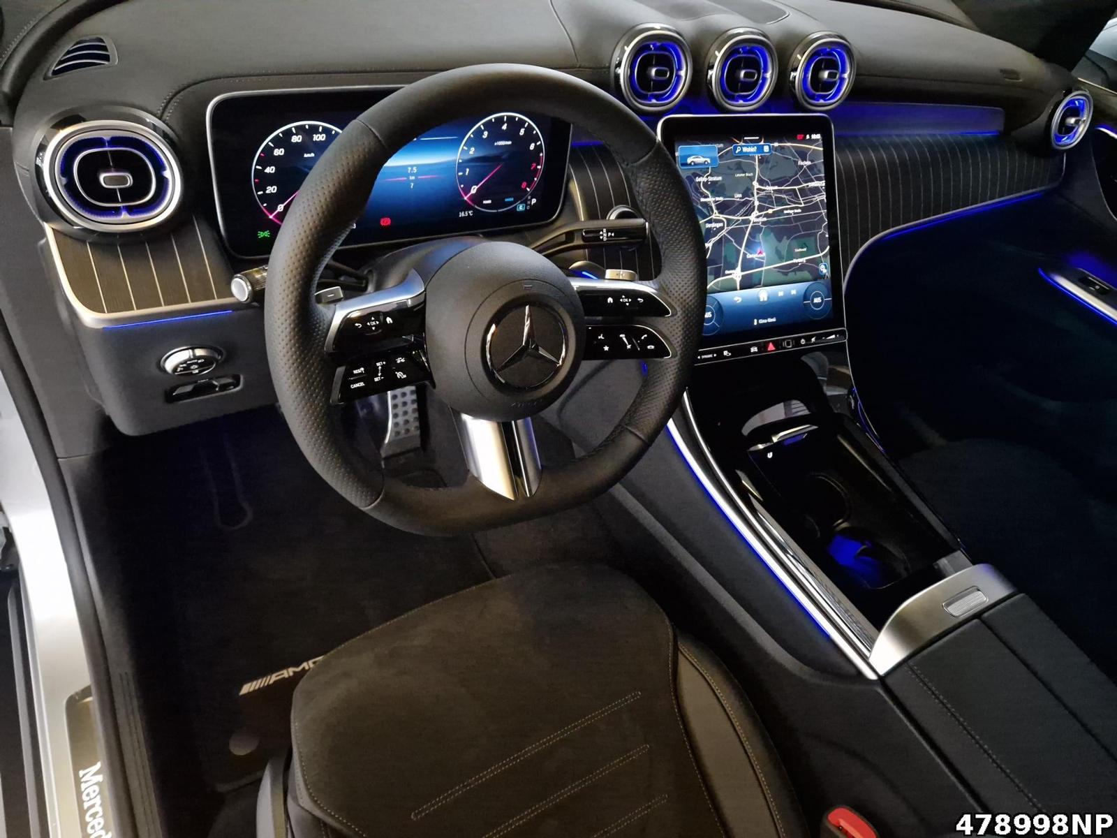 Fahrzeugabbildung Mercedes-Benz GLC 300 Coupé AMG+MEMORY+PANO+AHK+DIGITALLIGHT+