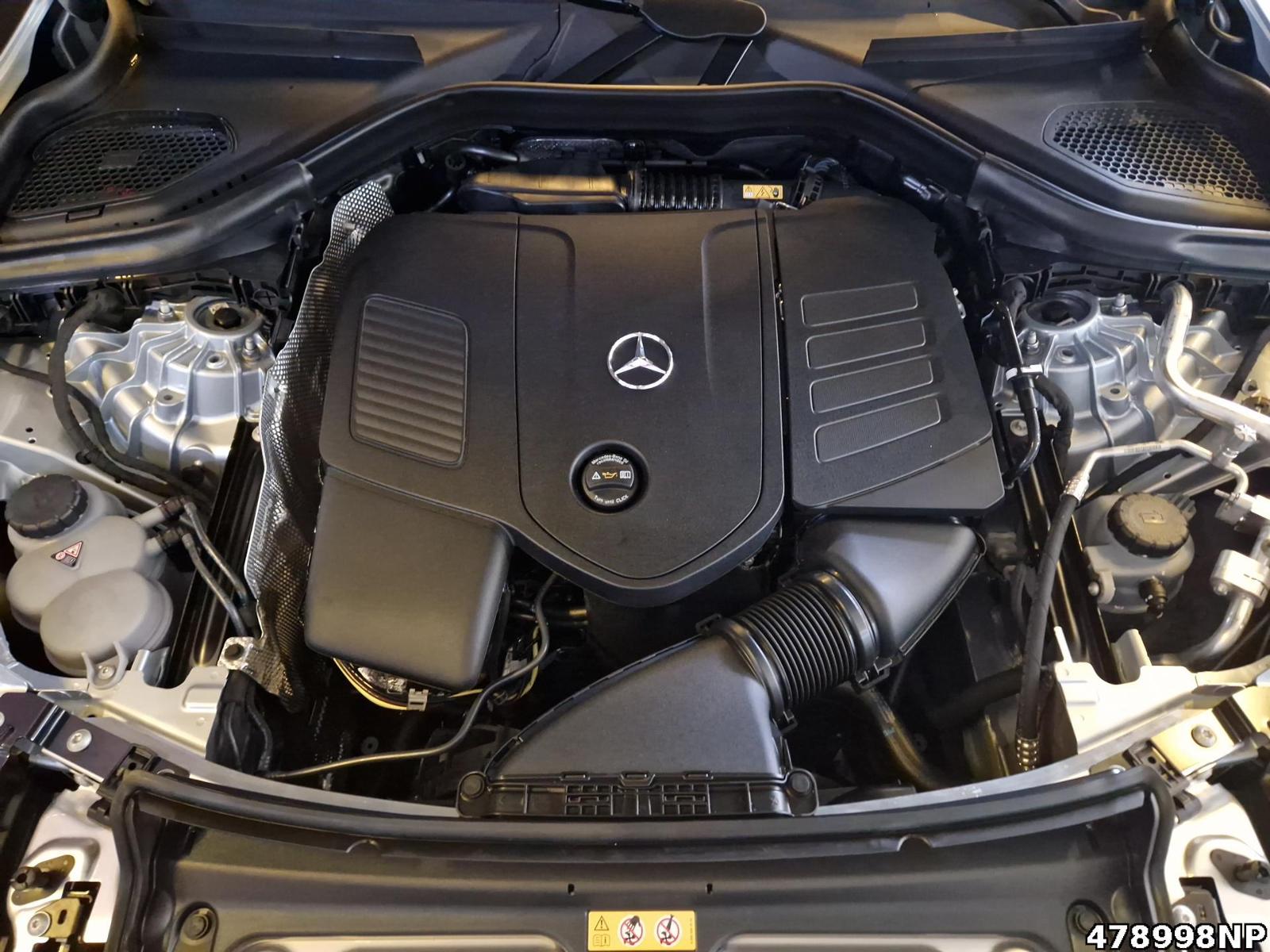 Fahrzeugabbildung Mercedes-Benz GLC 300 Coupé AMG+MEMORY+PANO+AHK+DIGITALLIGHT+