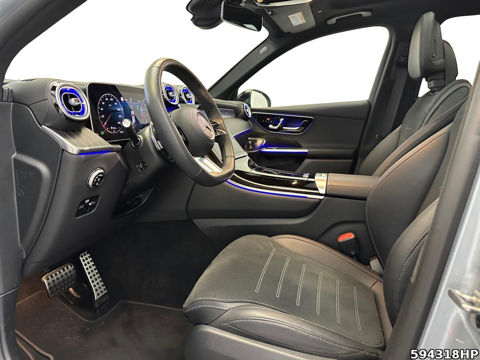 Fahrzeugabbildung Mercedes-Benz GLC 300 d 4M AMG AHK Pano Memory 360° DISTRONIC