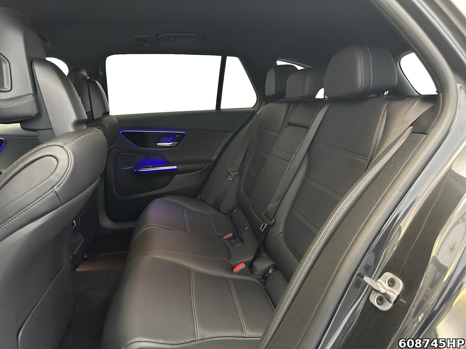 Fahrzeugabbildung Mercedes-Benz C 200 d T Avantgarde DISTRONIC AHK DIGITAL Light