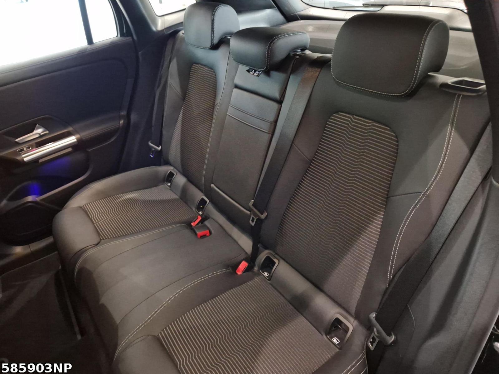 Fahrzeugabbildung Mercedes-Benz EQA Progressive Kamera LED Ambiente Navi 18