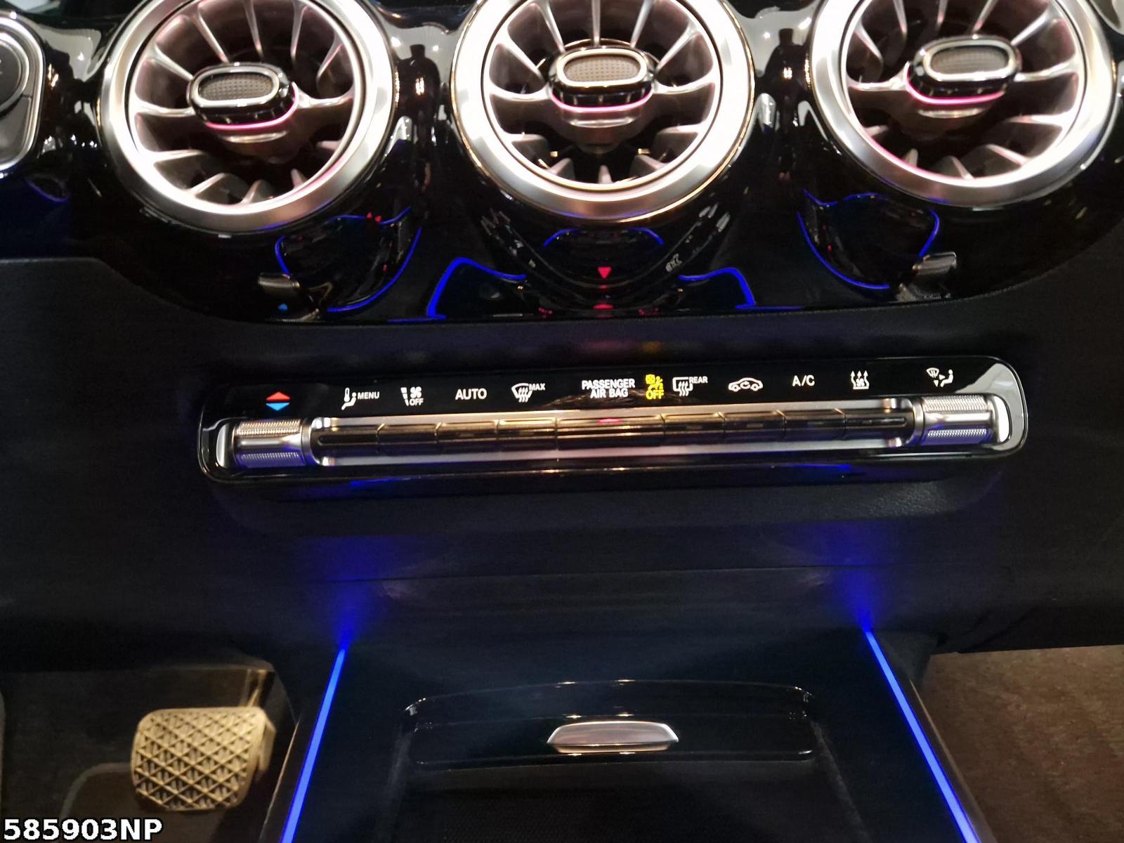 Fahrzeugabbildung Mercedes-Benz EQA Progressive Kamera LED Ambiente Navi 18