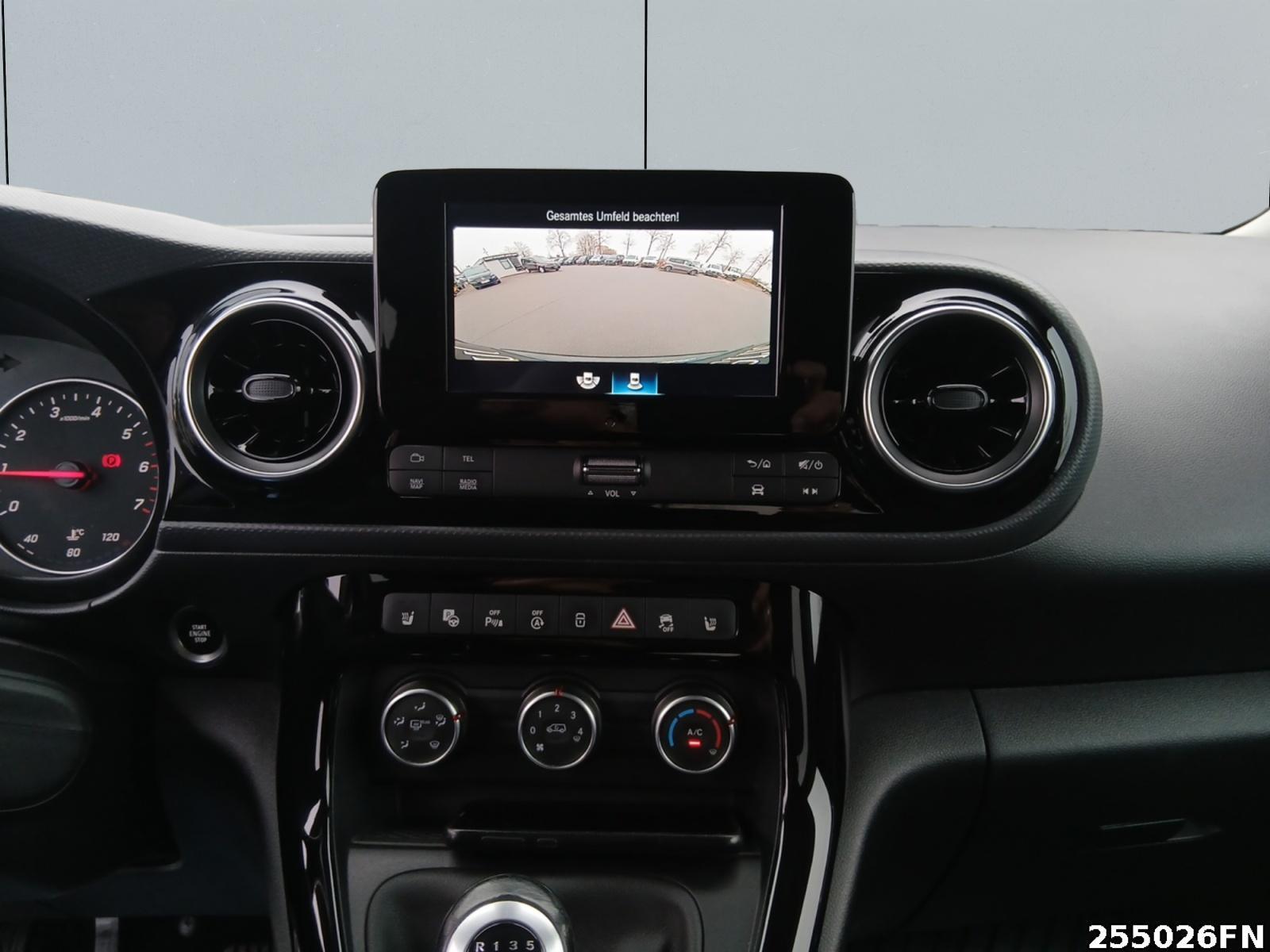 Fahrzeugabbildung Mercedes-Benz T-Klasse STYLE 6-G*LED*Park-P*Tempo*Navi*Klima*