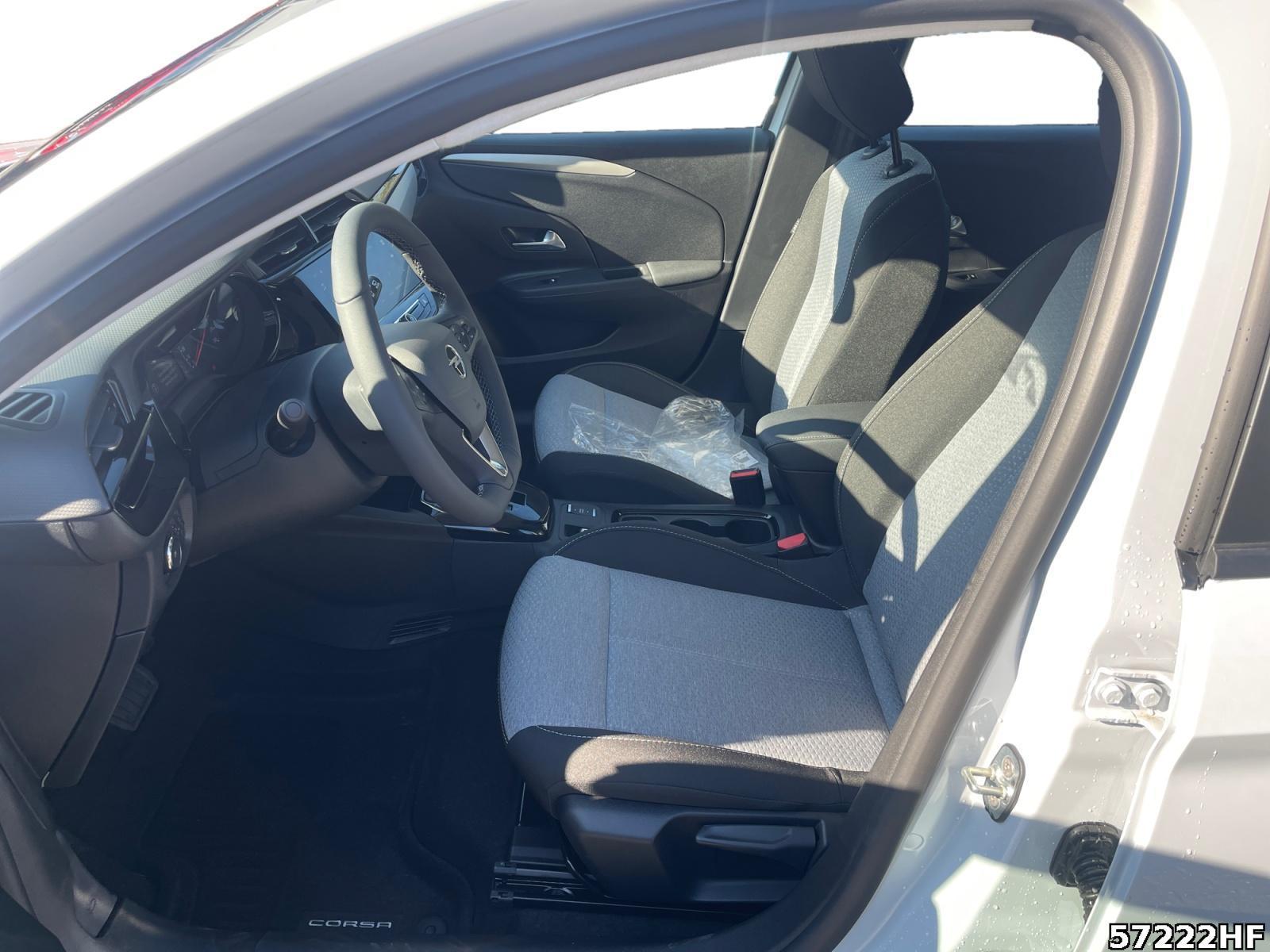 Fahrzeugabbildung Opel Corsa Edition Hybrid 81 kW(110 PS)