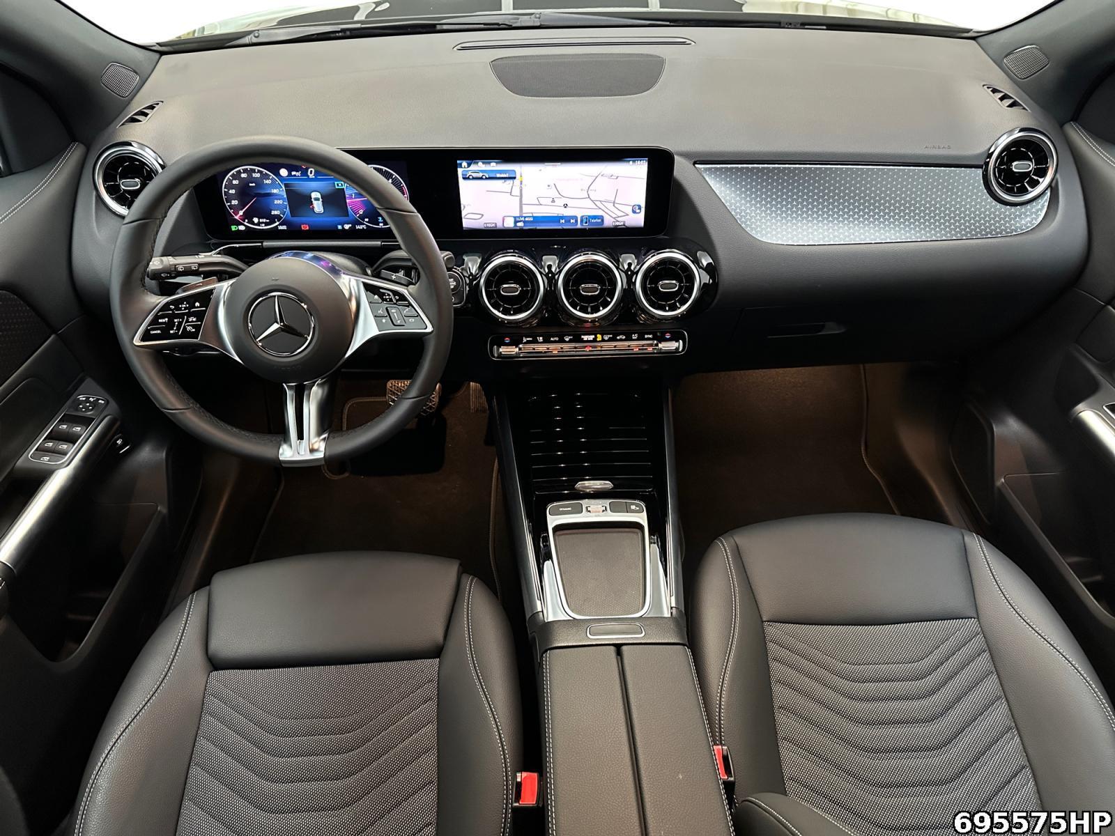 Fahrzeugabbildung Mercedes-Benz GLA 200 d Progressive AHK DISTRONIC Kamera easy