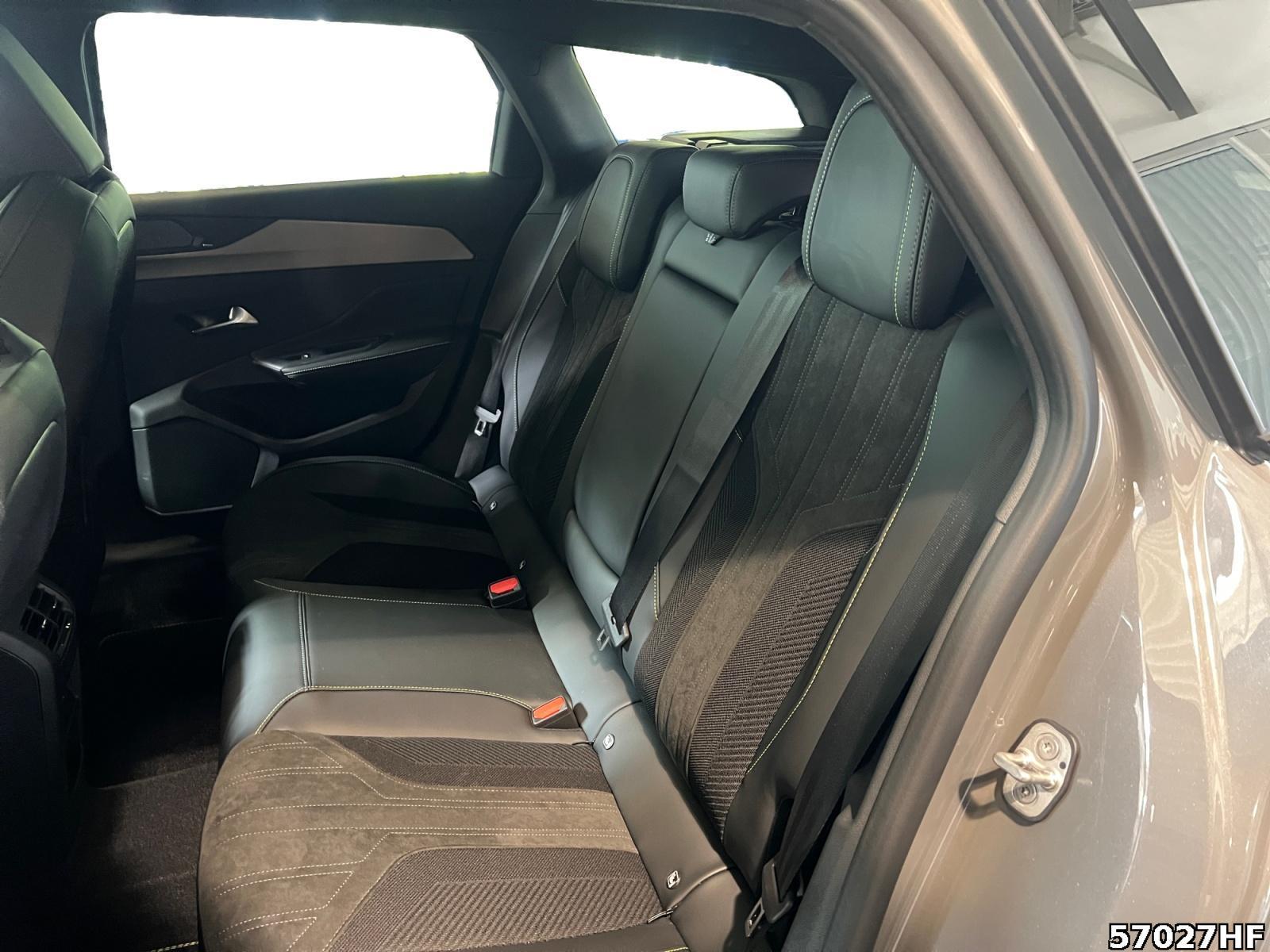 Fahrzeugabbildung Peugeot 308 SW GT HYBRID 145 e-DSC6