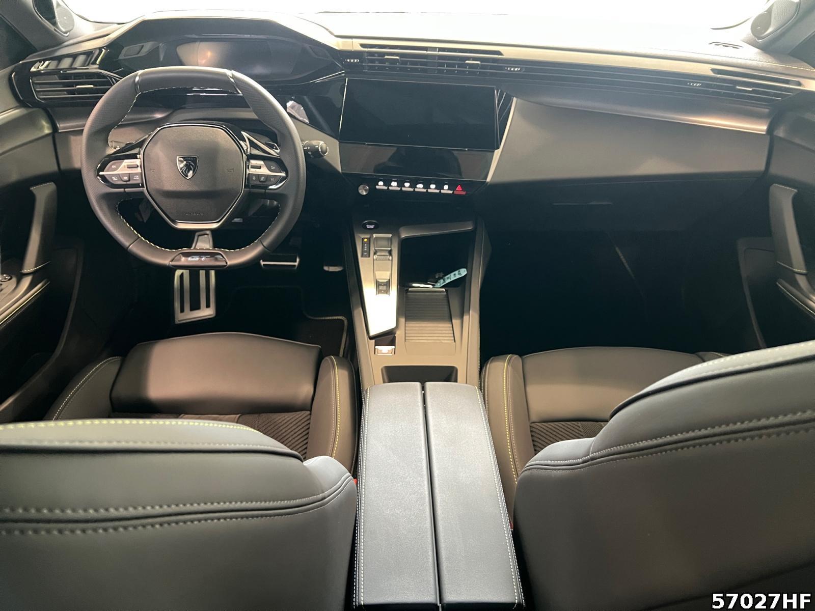 Fahrzeugabbildung Peugeot 308 SW GT HYBRID 145 e-DSC6
