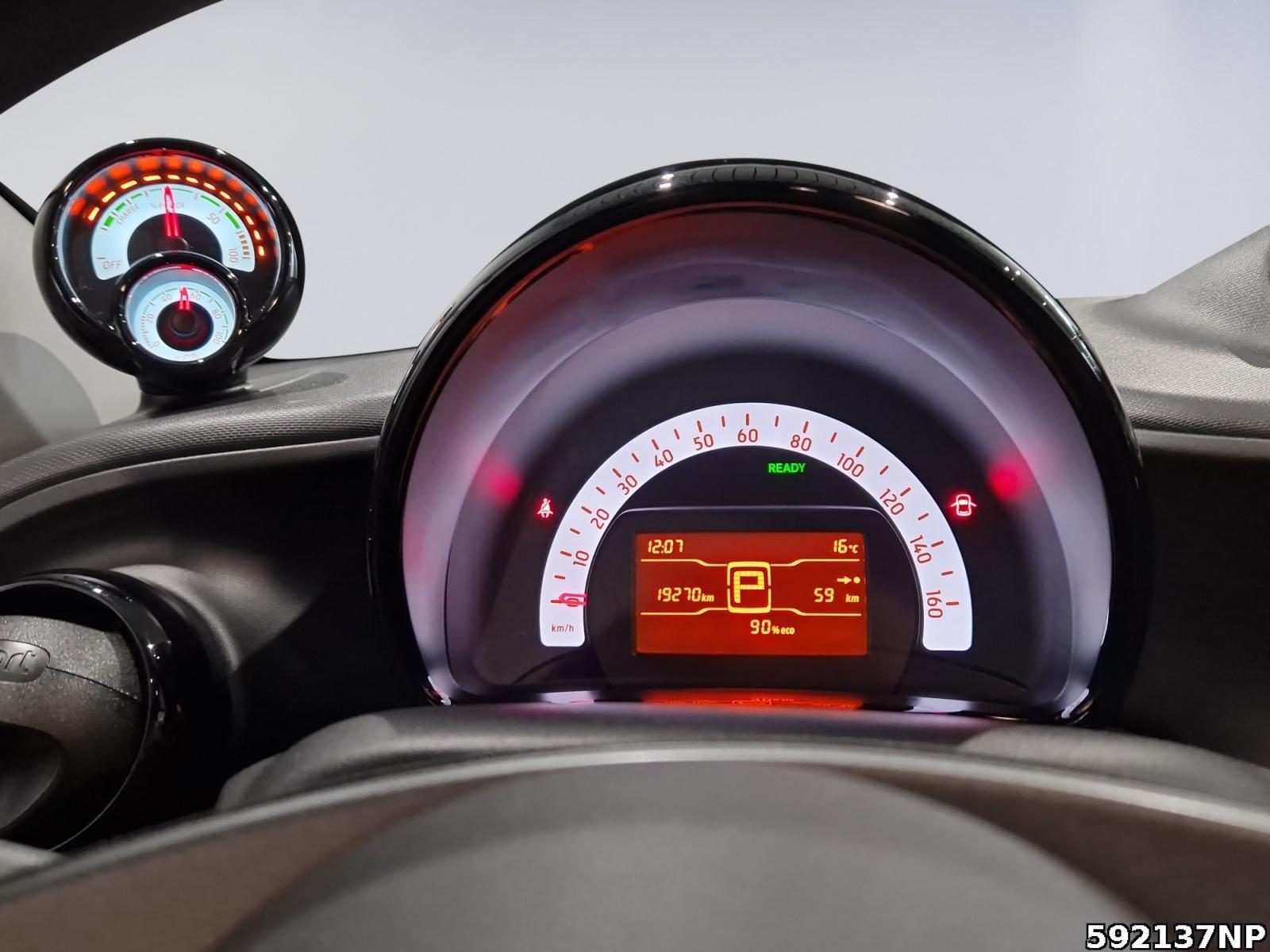 Fahrzeugabbildung Smart ForFour EQ 22 KW CarPlay Sitzhzg Smart-Media DAB