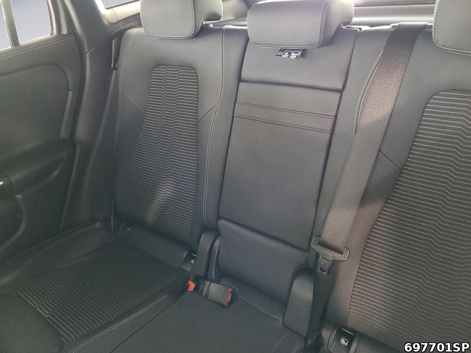 Fahrzeugabbildung Mercedes-Benz GLA 200 d Progressive KAMERA MULTIBEAM AHK