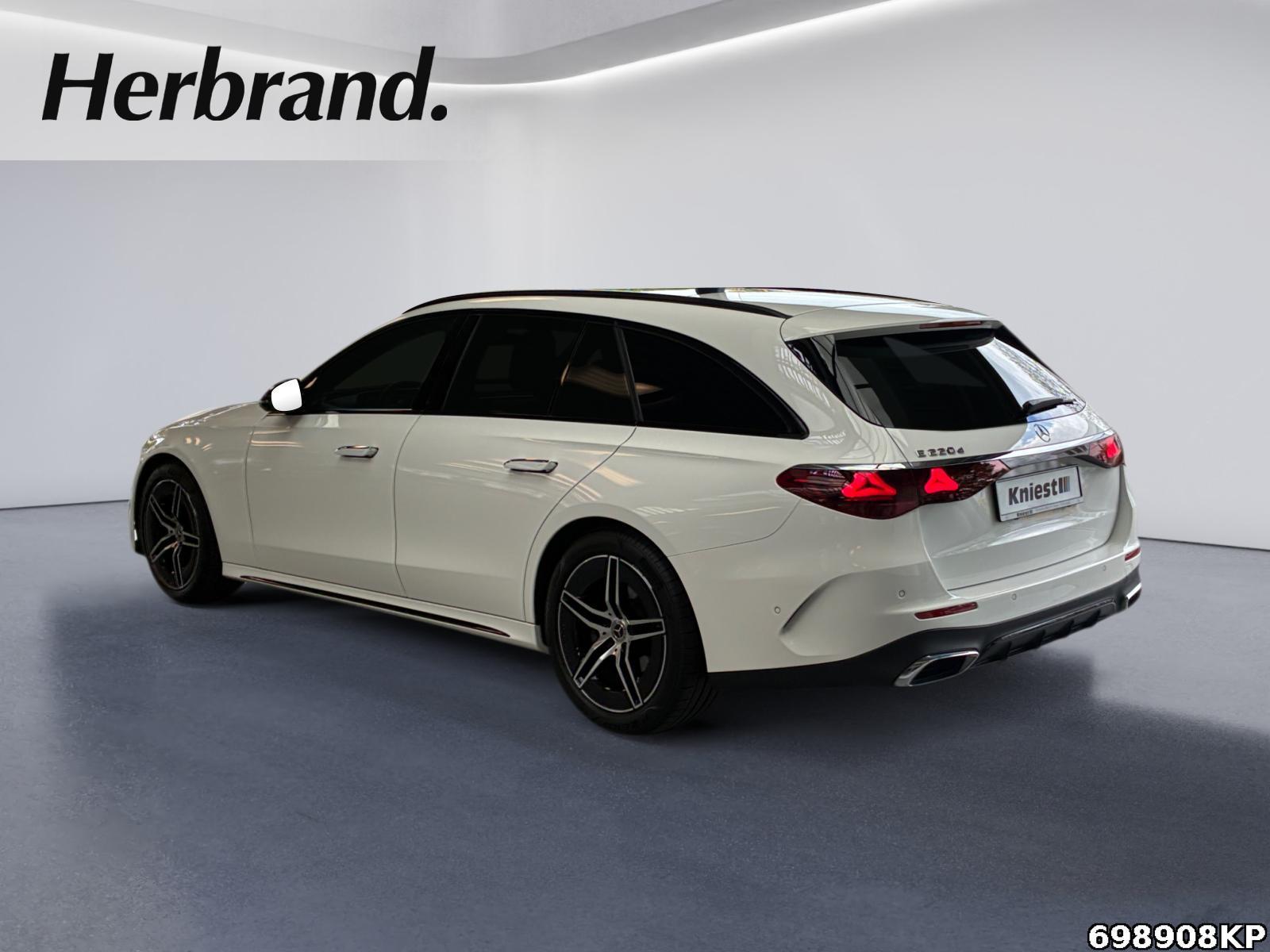 Fahrzeugabbildung Mercedes-Benz E 220 d T AMG Pano Night AHK DISTRONIC CarPlay