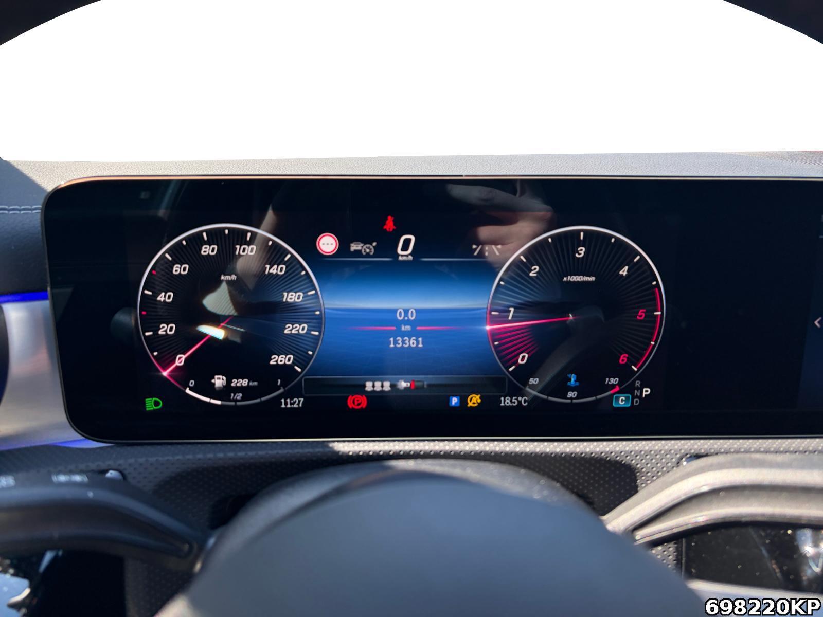 Fahrzeugabbildung Mercedes-Benz CLA 200 d Coupé AMG Night Distronic Kamera 19