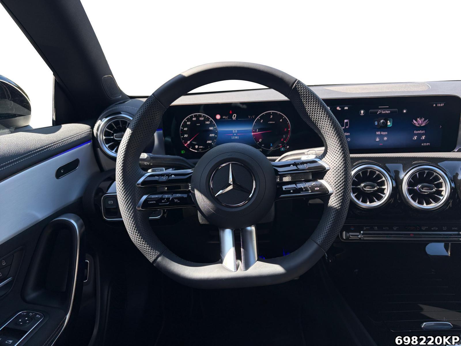 Fahrzeugabbildung Mercedes-Benz CLA 200 d Coupé AMG Night Distronic Kamera 19