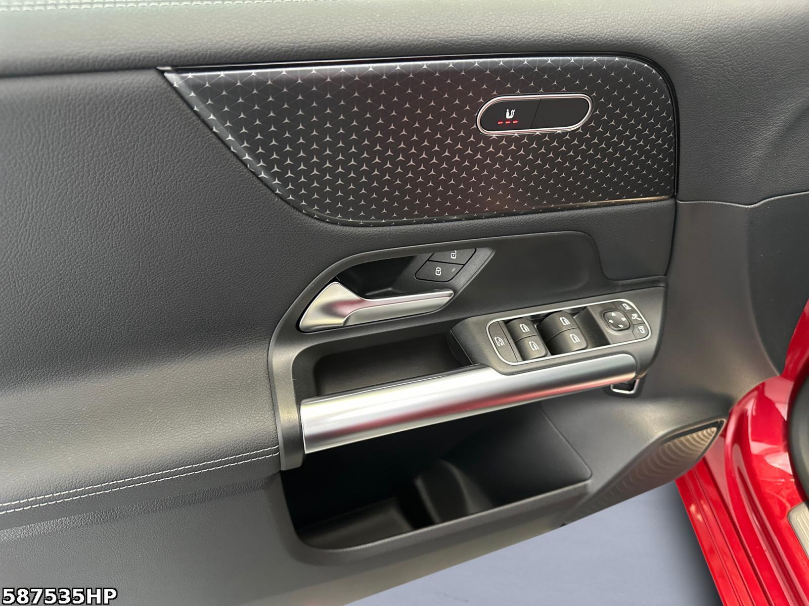 Fahrzeugabbildung Mercedes-Benz B 200 Progressive Anhängevorrichtung, Lenkradh.
