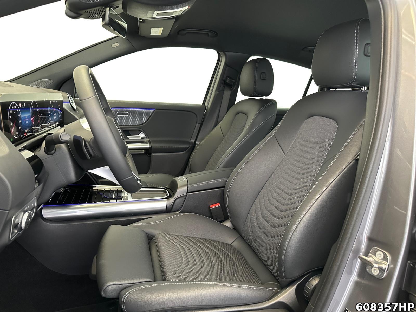 Fahrzeugabbildung Mercedes-Benz GLA 200 Progressive DISTRONIC AHK Keyless RFK <