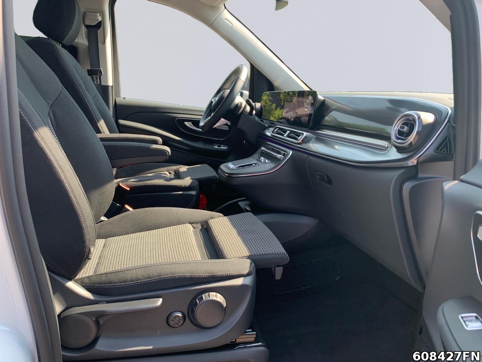 Fahrzeugabbildung Mercedes-Benz V 300 STYLE 4MATIC AIRMATIC*STANDHEIZ*AHK*6 SITZ