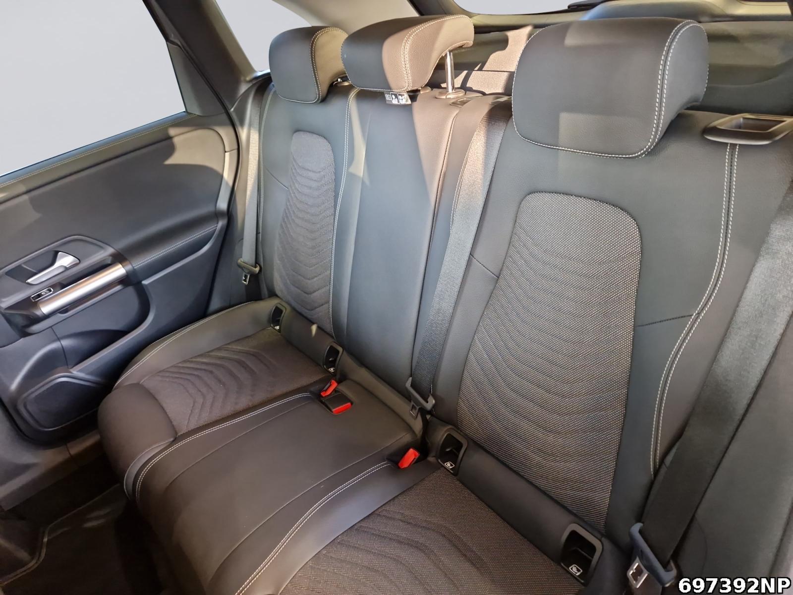 Fahrzeugabbildung Mercedes-Benz B 180 Progressive CarPlay EASY-PACK Kamera LED