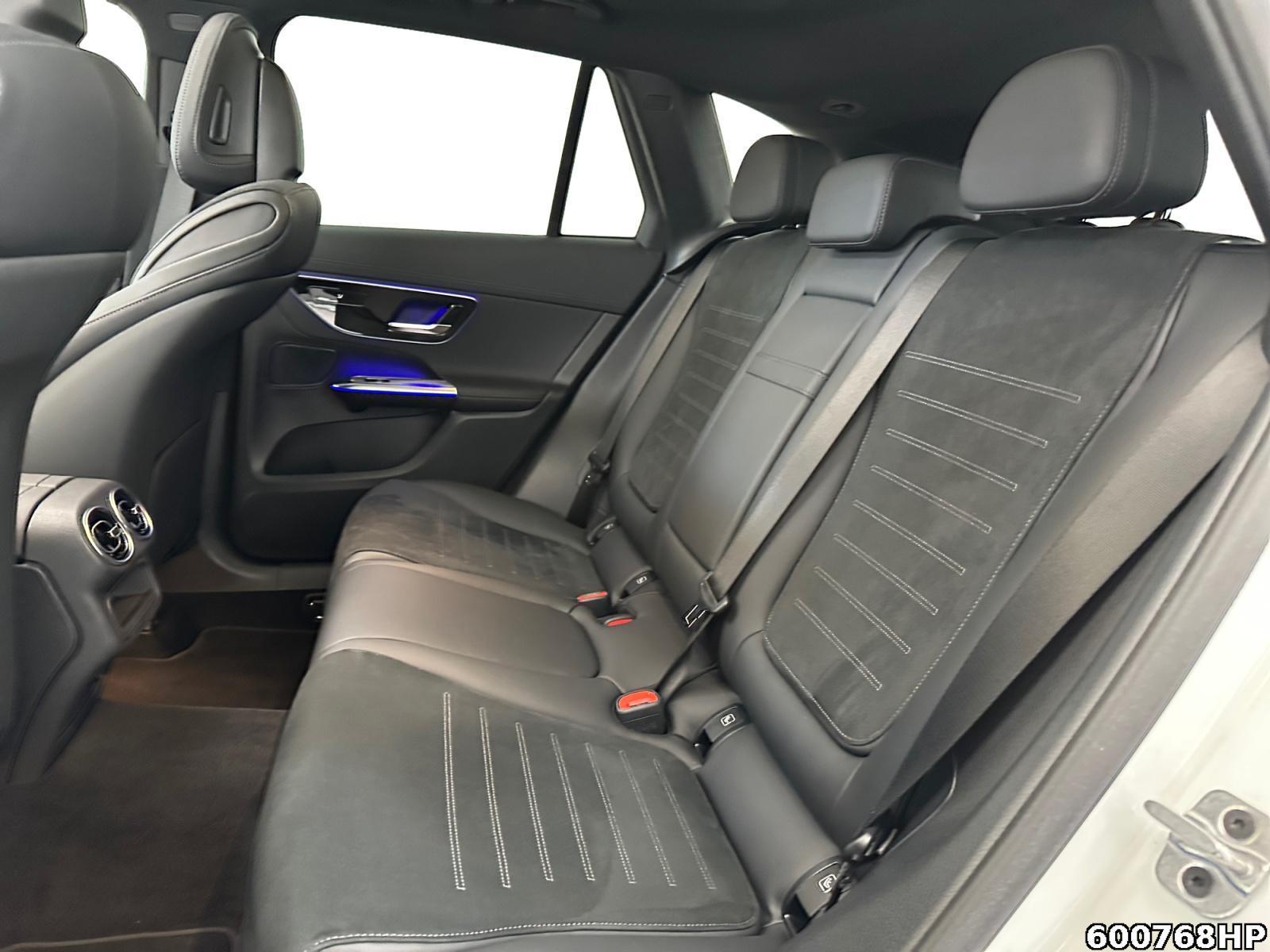 Fahrzeugabbildung Mercedes-Benz GLC 300 e 4M AMG Night Pano AHK Ambiente Memory