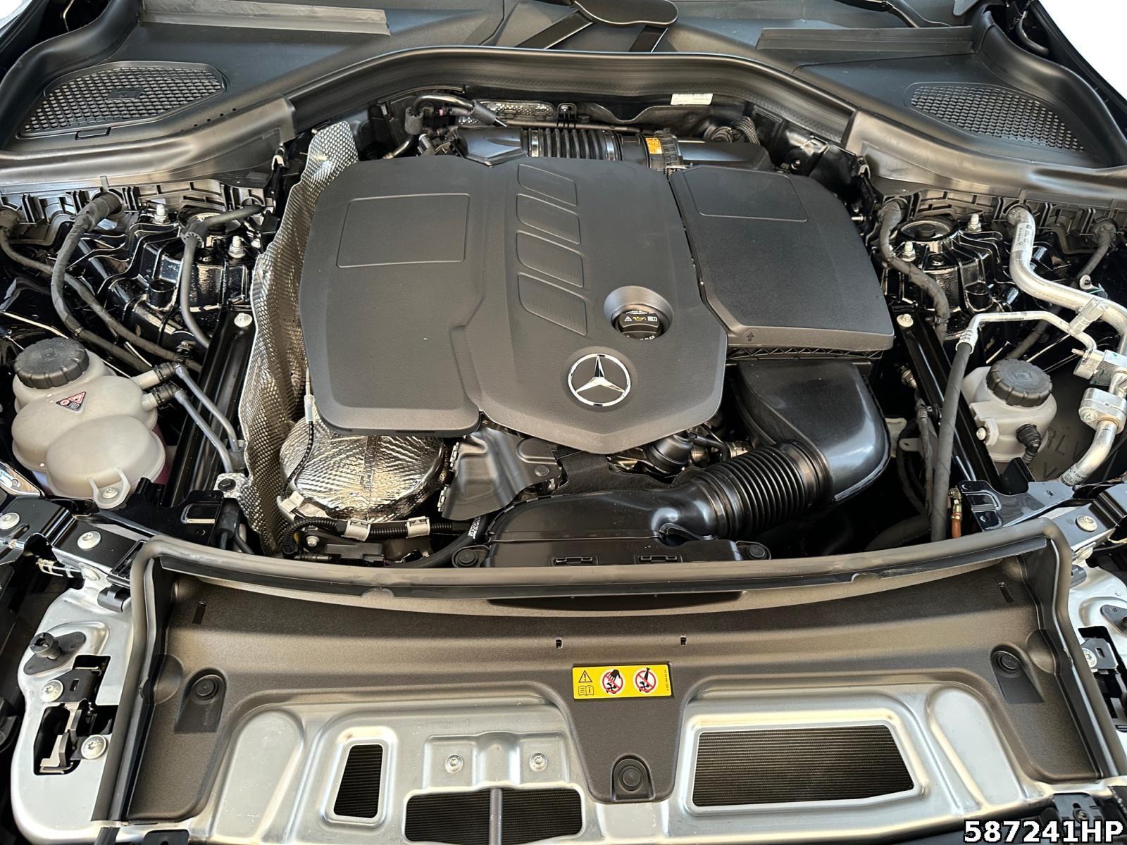 Fahrzeugabbildung Mercedes-Benz GLC 220 d 4MATIC +EDITION-AMG+PANO+DISTRONIC+