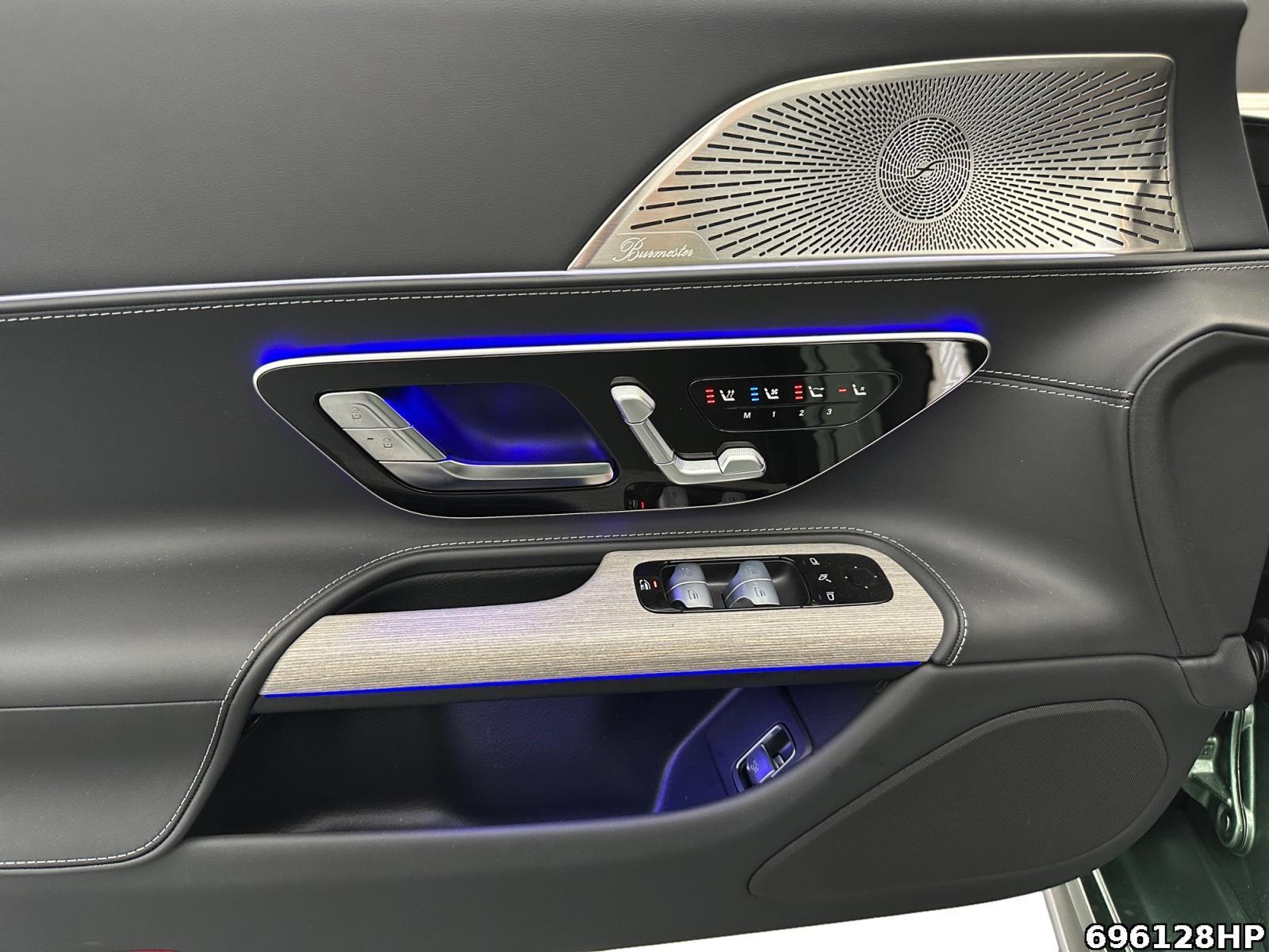 Fahrzeugabbildung Mercedes-Benz SL 63 AMG 4MATIC+ +NIGHT+HUD+BURMESTER+AERO+360+