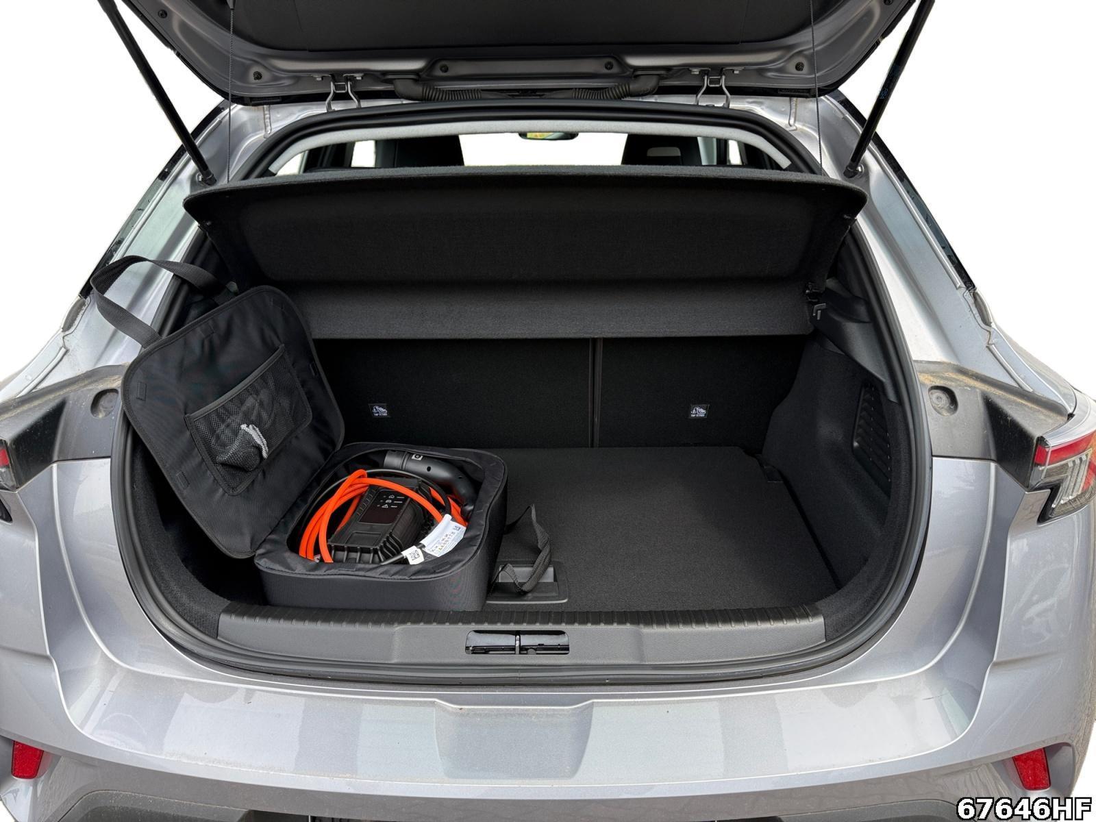 Fahrzeugabbildung Opel Mokka -e Elegance