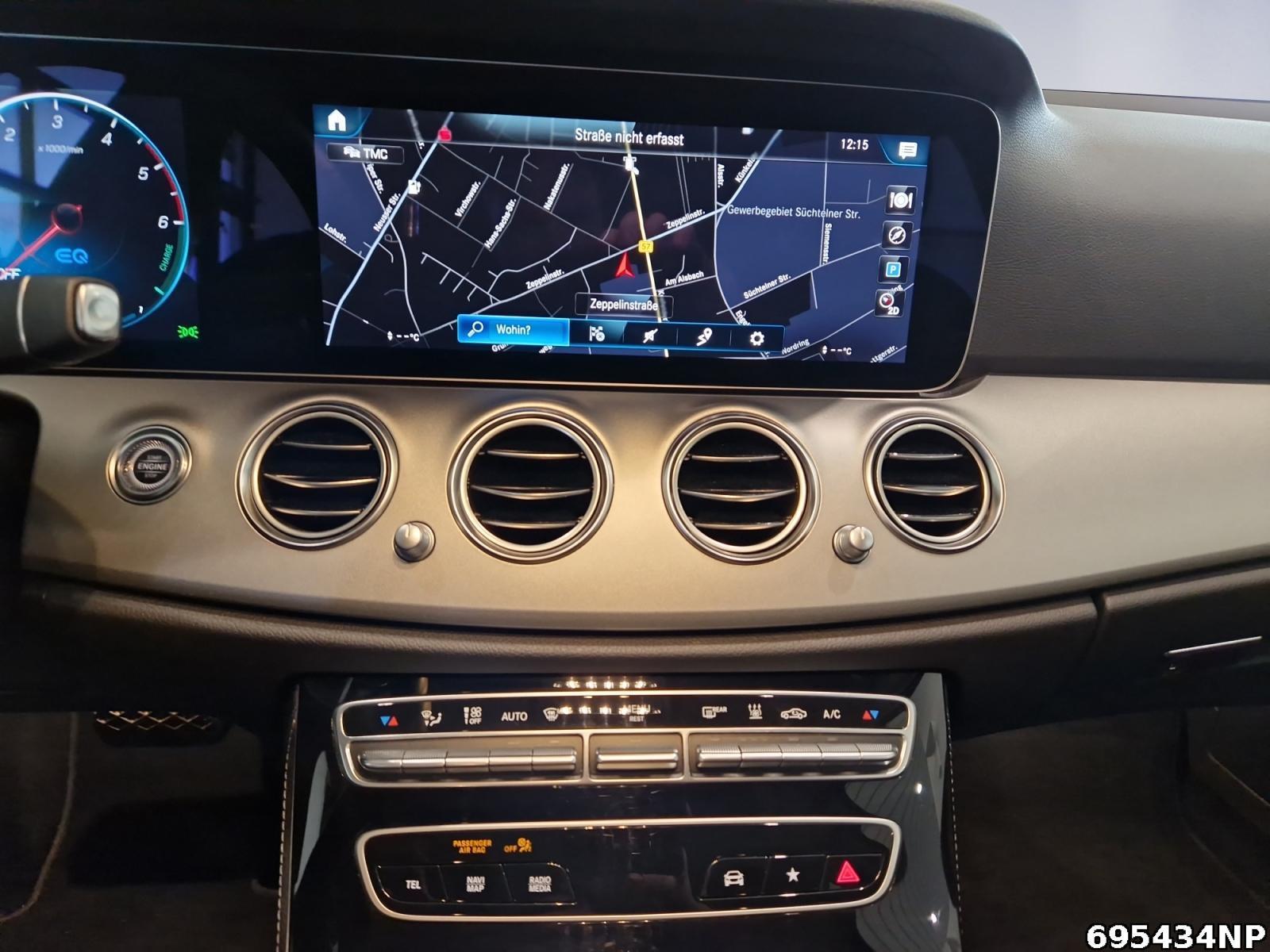 Fahrzeugabbildung Mercedes-Benz E 300 T Avantgarde DISTRONIC LED CarPlay