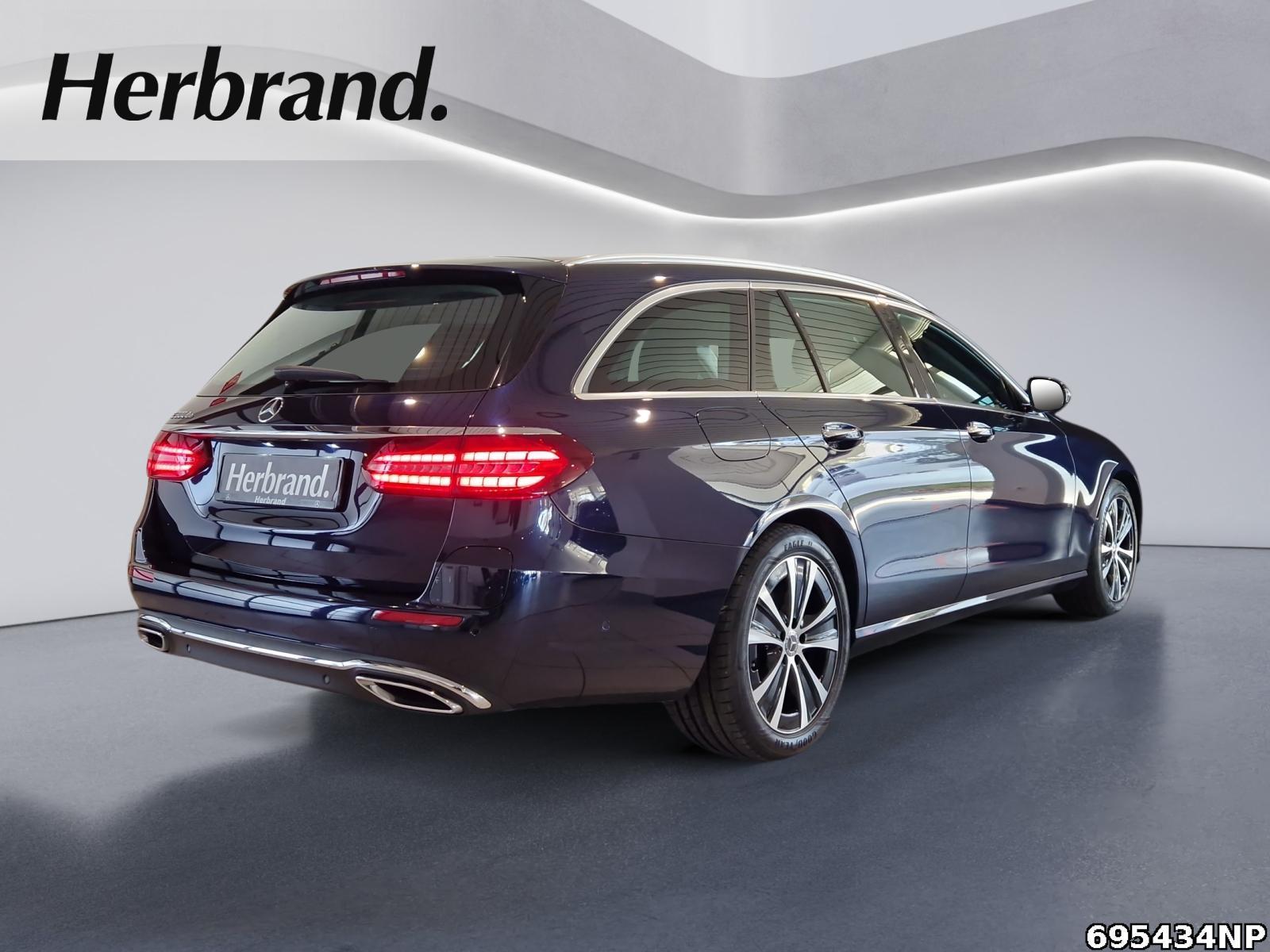 Fahrzeugabbildung Mercedes-Benz E 300 T Avantgarde DISTRONIC LED CarPlay
