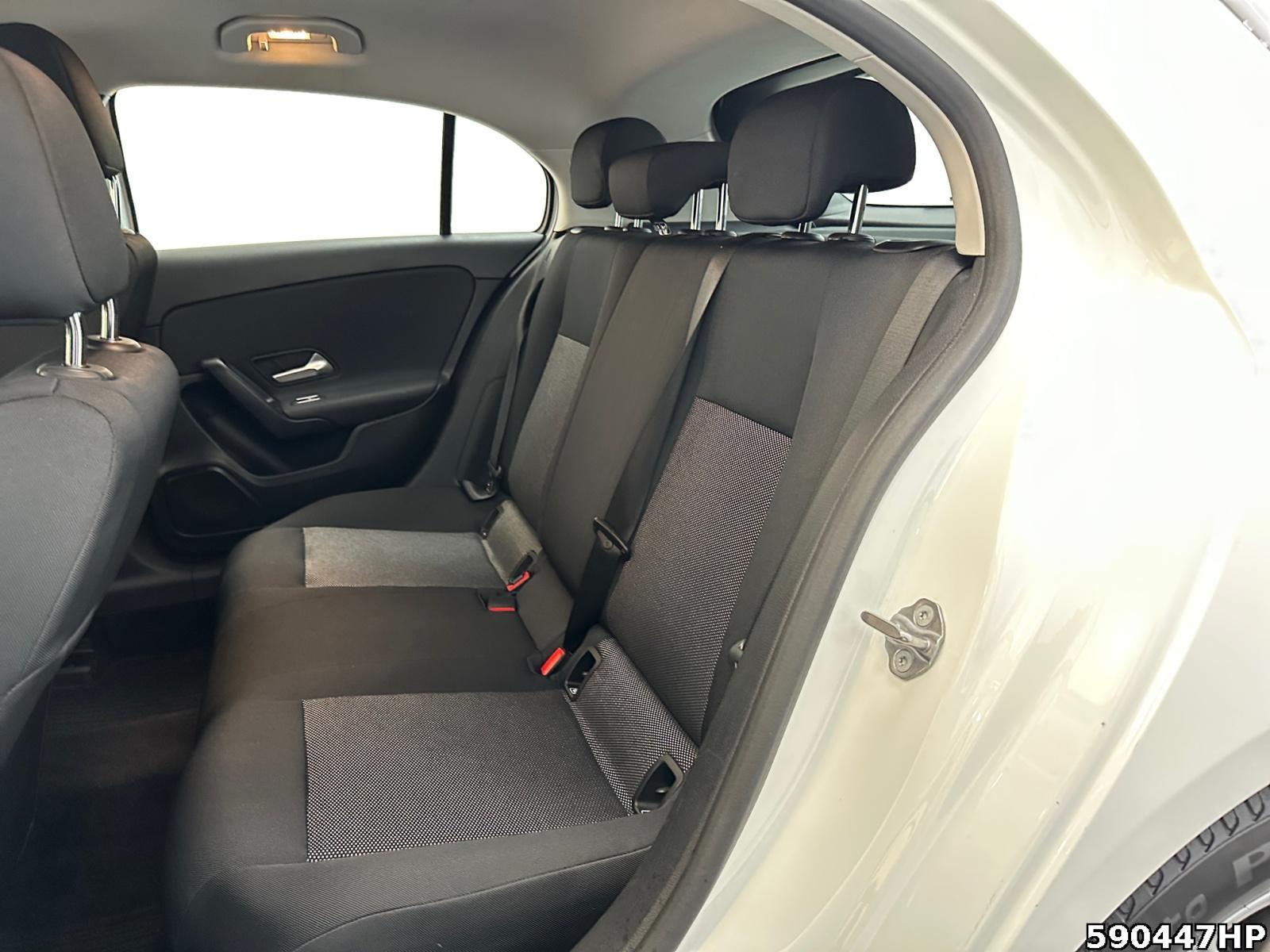 Fahrzeugabbildung Mercedes-Benz A 200 *Automatik Tempomat Spurhalte Parktronic