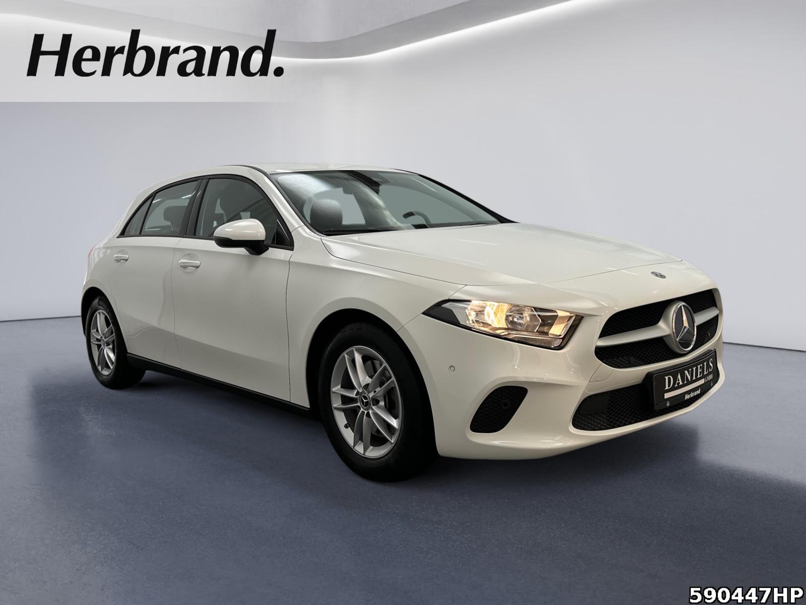 Fahrzeugabbildung Mercedes-Benz A 200 *Automatik Tempomat Spurhalte Parktronic