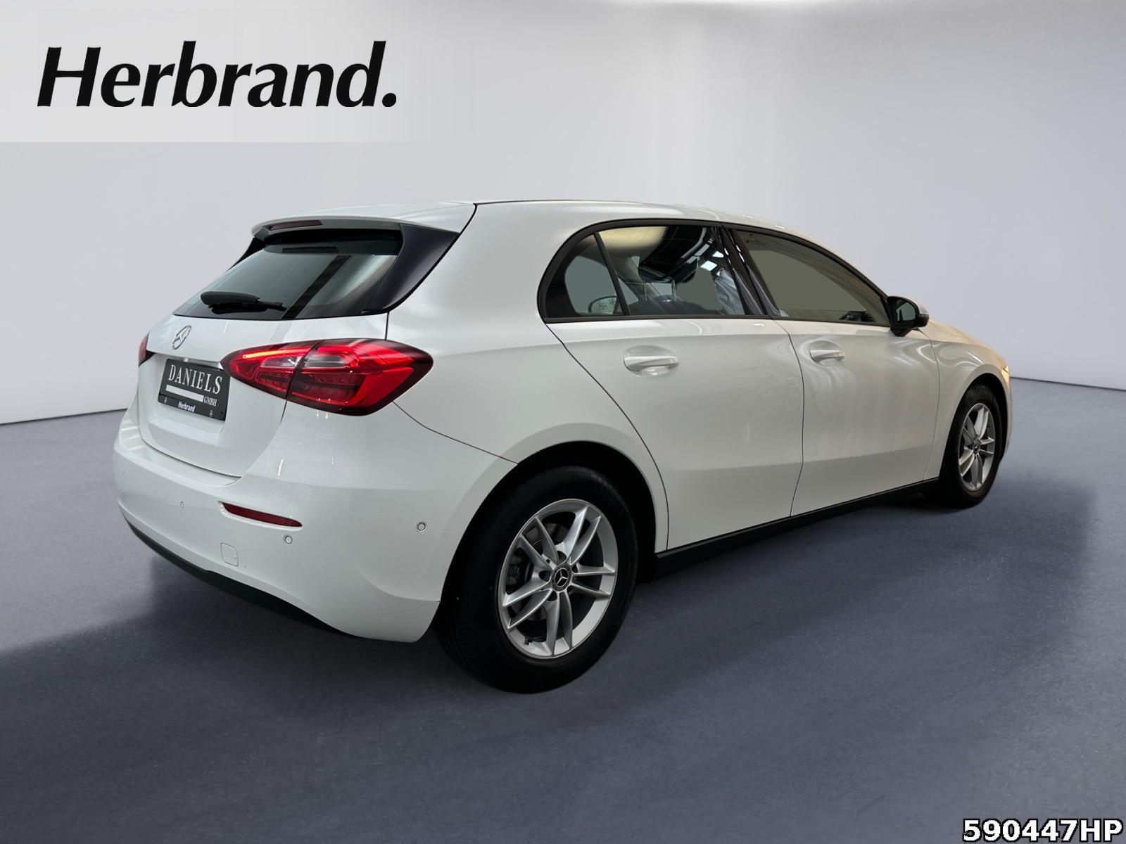 Fahrzeugabbildung Mercedes-Benz A 200 *Automatik Tempomat Spurhalte Parktronic