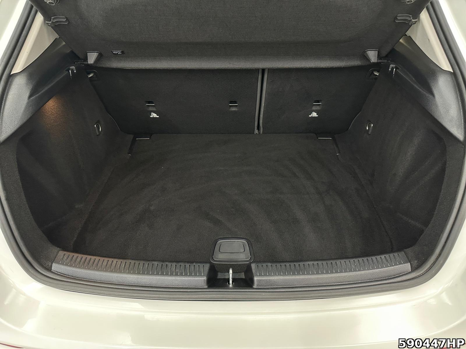 Fahrzeugabbildung Mercedes-Benz A 200 *Automatik Tempomat Spurhalte Parktronic