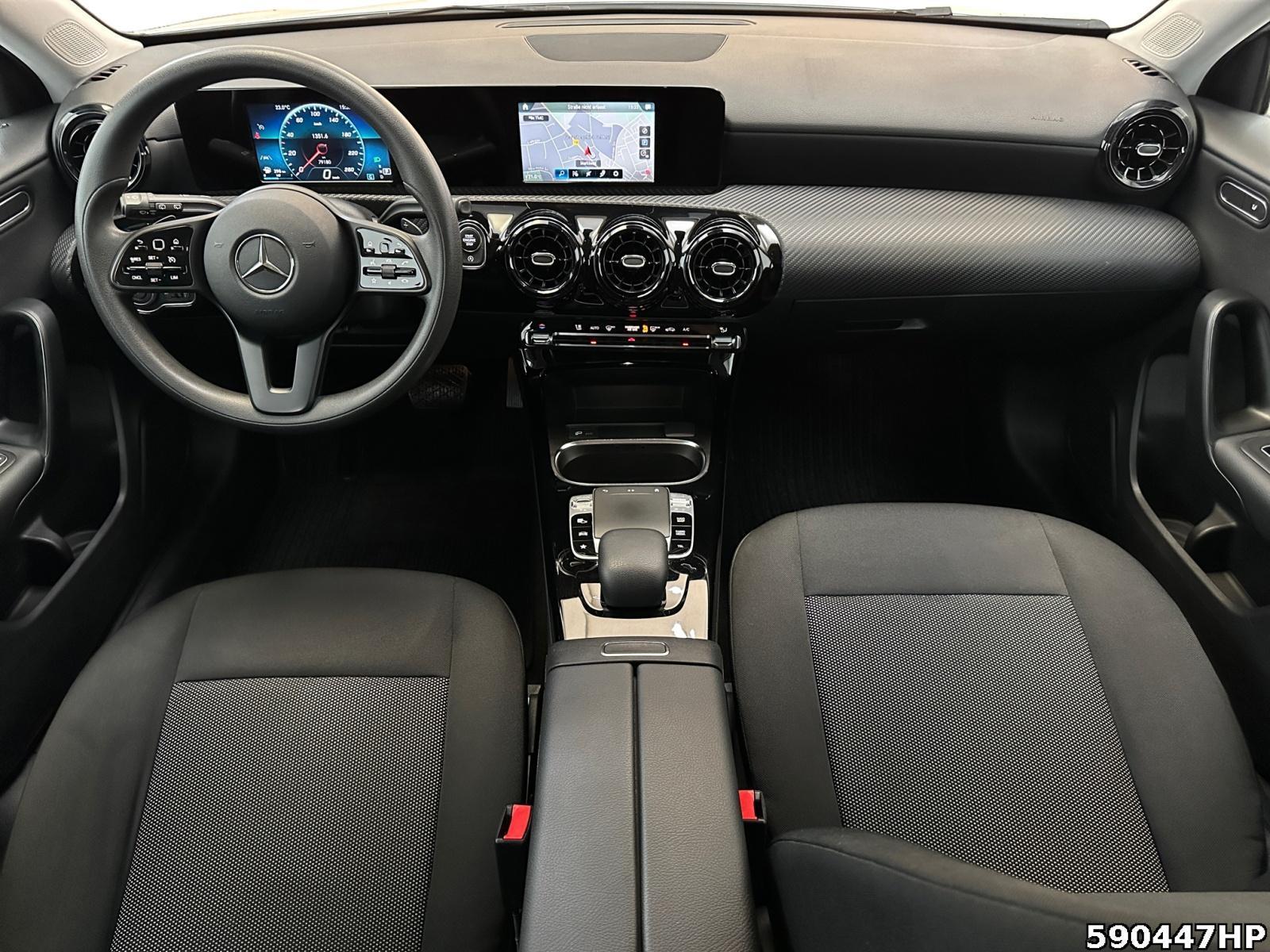 Fahrzeugabbildung Mercedes-Benz A 200 *Automatik Tempomat Spurhalte Parktronic