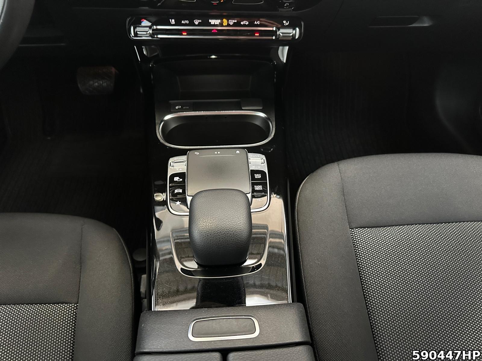 Fahrzeugabbildung Mercedes-Benz A 200 *Automatik Tempomat Spurhalte Parktronic