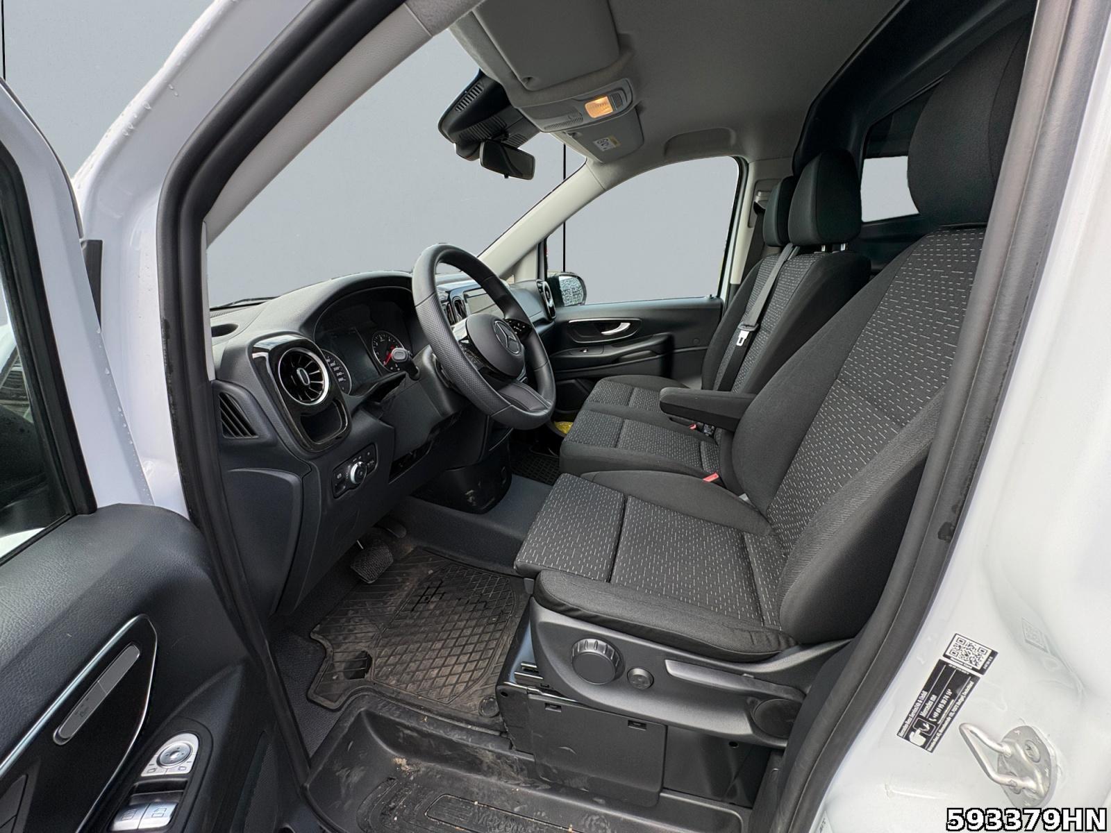 Fahrzeugabbildung Mercedes-Benz Vito 116 4x4 L *AHK*HECKTÜREN*CARPLAY*KLIMA*UVM*