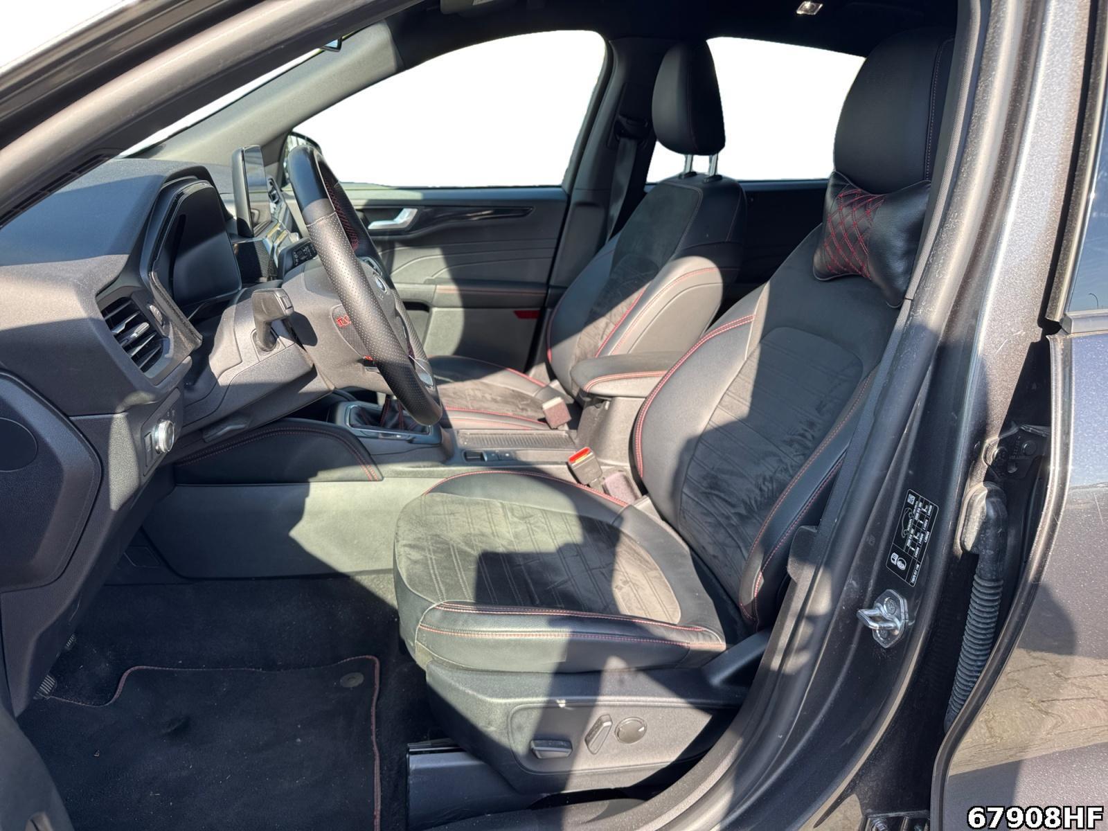 Fahrzeugabbildung Ford Kuga 2.0 EcoBlue Hybrid ST-Line X Start/Stopp (EUR