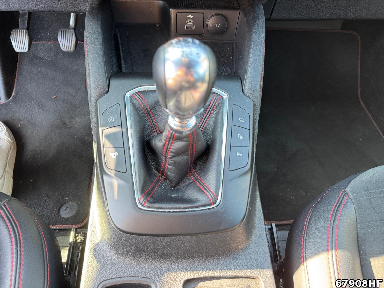 Fahrzeugabbildung Ford Kuga 2.0 EcoBlue Hybrid ST-Line X Start/Stopp (EUR