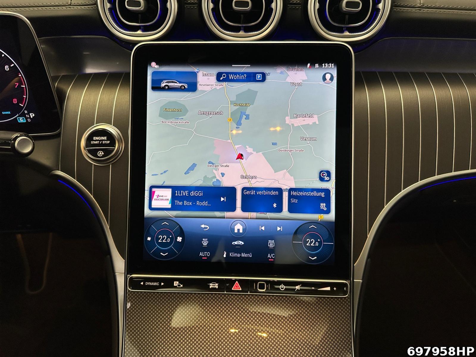 Fahrzeugabbildung Mercedes-Benz GLC 300 4M AMG Pano AHK Night Memory Lenkradhzg