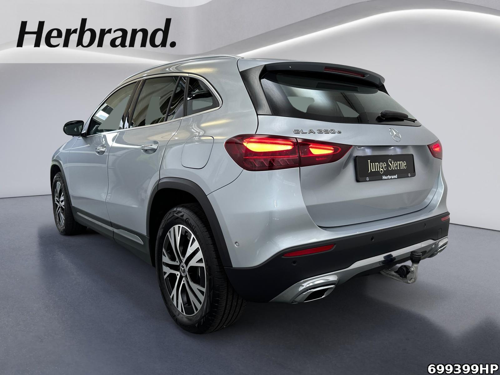 Fahrzeugabbildung Mercedes-Benz GLA 250 e Progressive AHK KEYLESS Ambiente LED