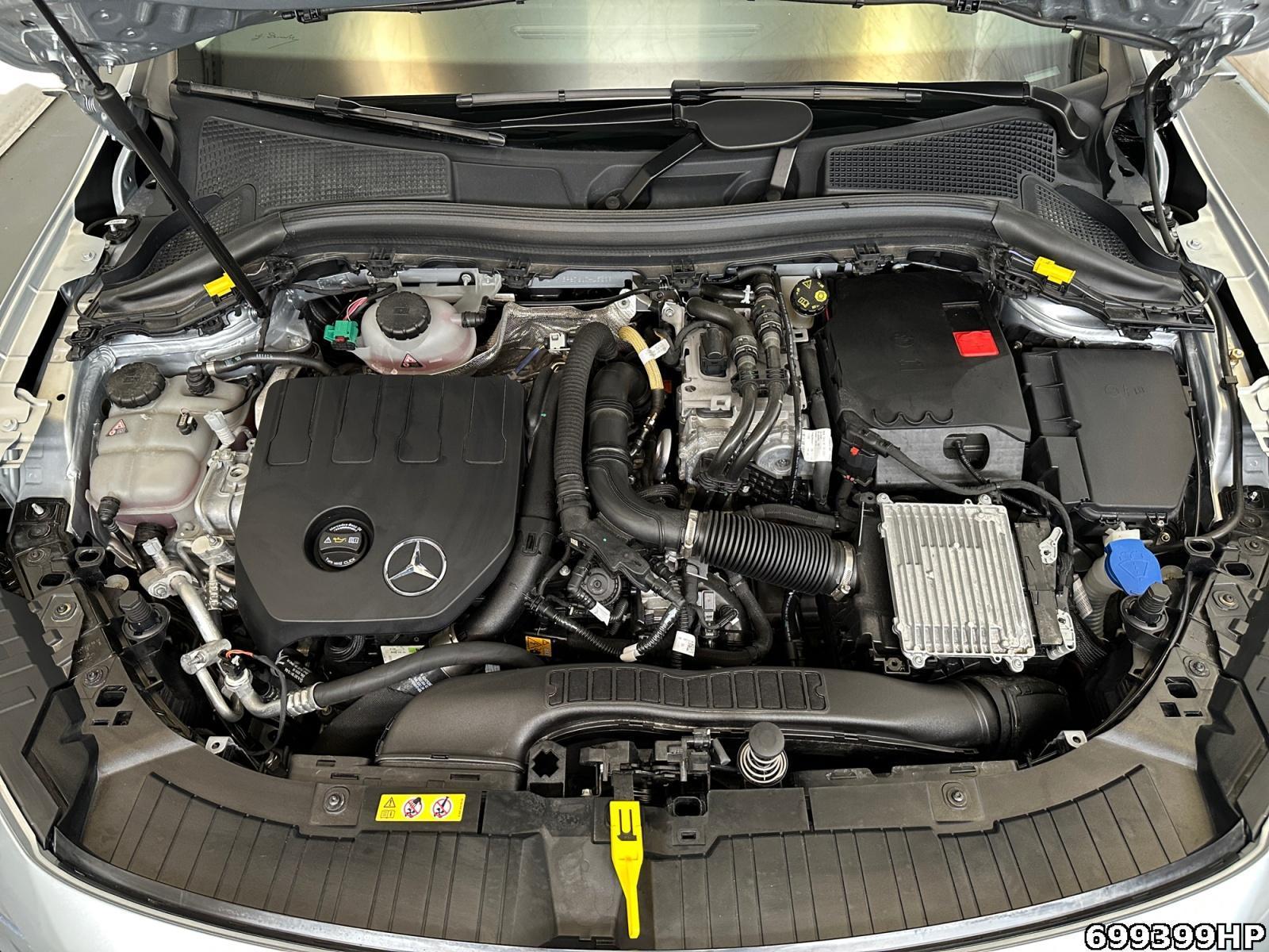 Fahrzeugabbildung Mercedes-Benz GLA 250 e Progressive AHK KEYLESS Ambiente LED