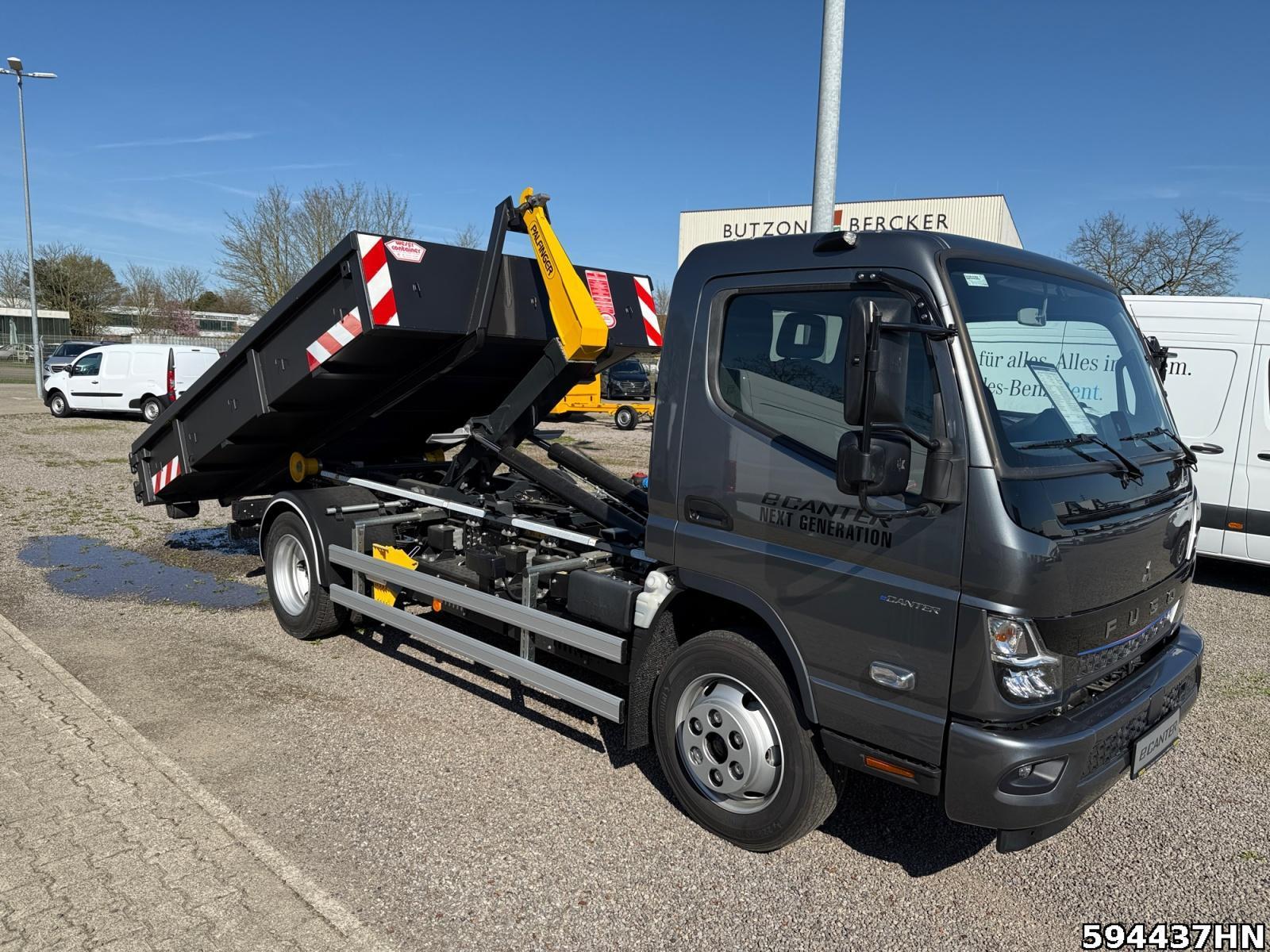 Fahrzeugabbildung FUSO Canter 9C18e M-Batt. Abrollkipper Vfhrzg.