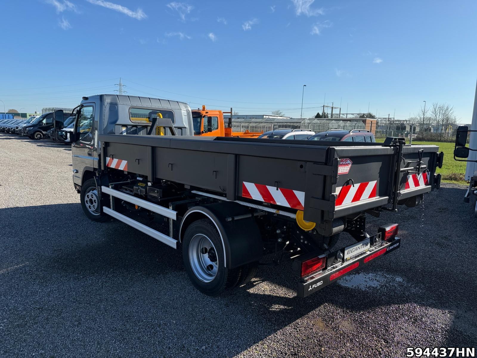 Fahrzeugabbildung FUSO Canter 9C18e M-Batt. Abrollkipper Vfhrzg.