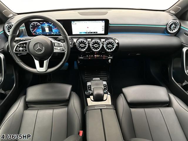 Fahrzeugabbildung Mercedes-Benz A 220 Progressive *AHK Distronic 360° Burmester